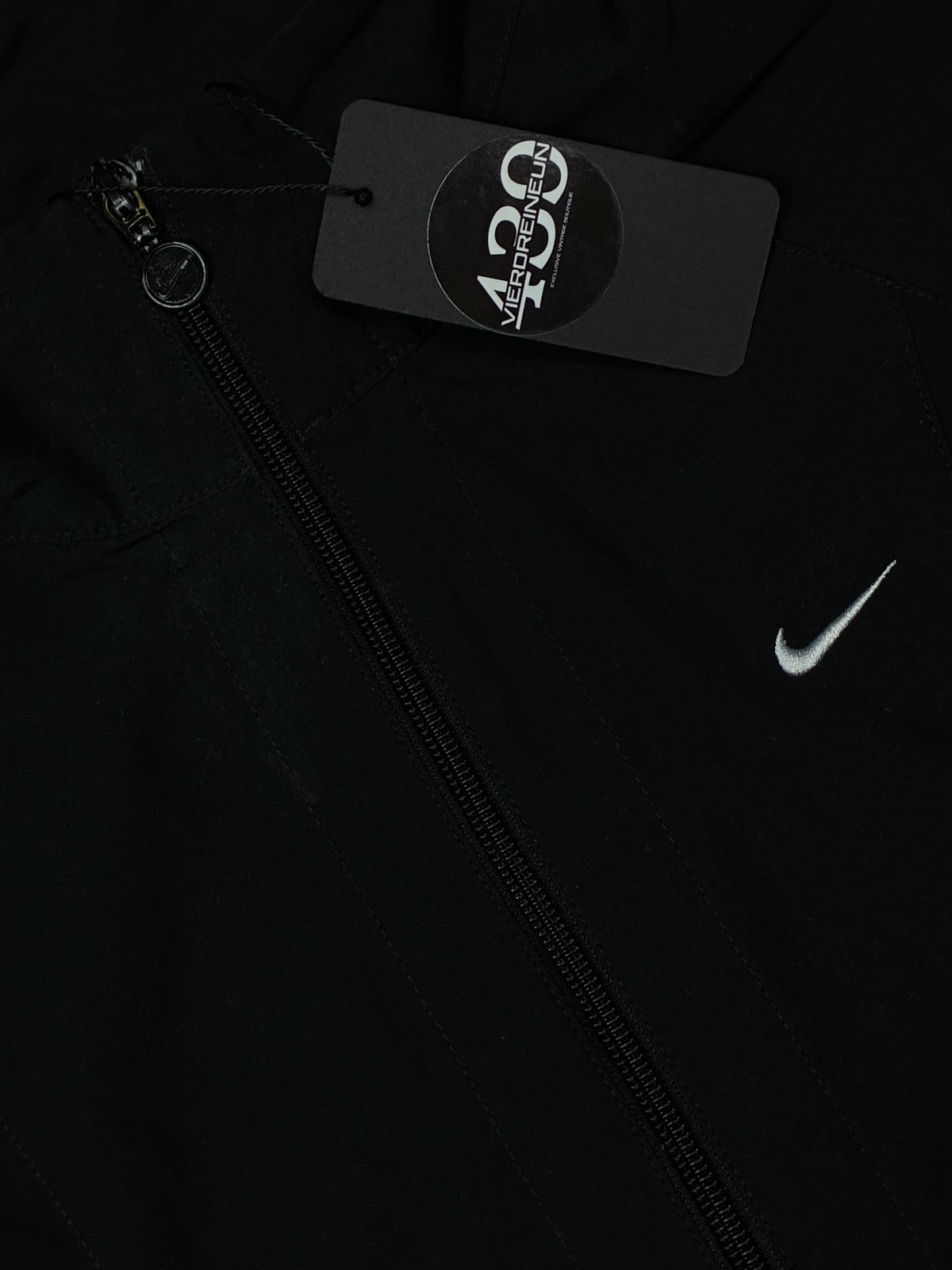vintage Nike windbreaker {XS}