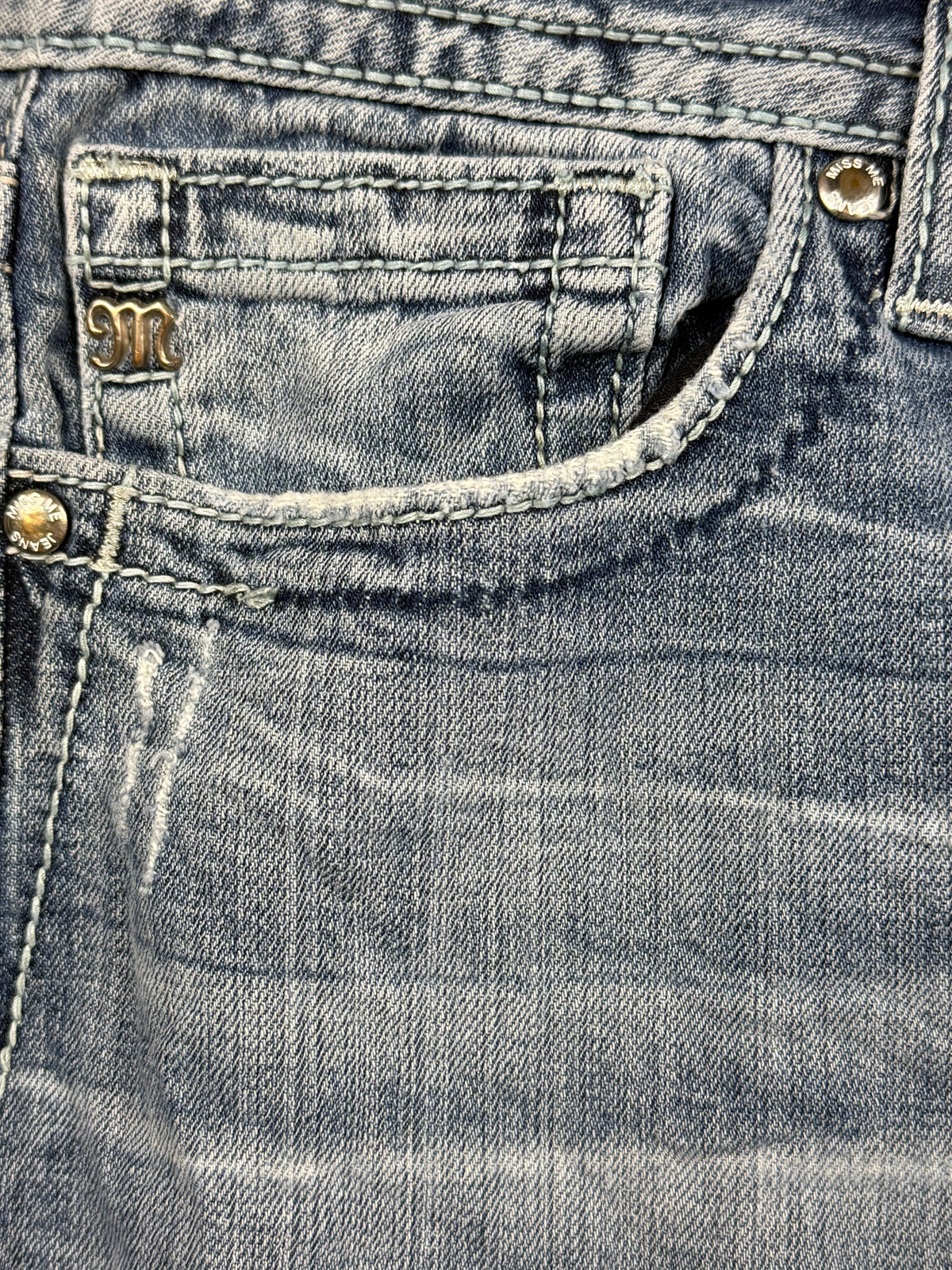 vintage Miss Me jeans {L}