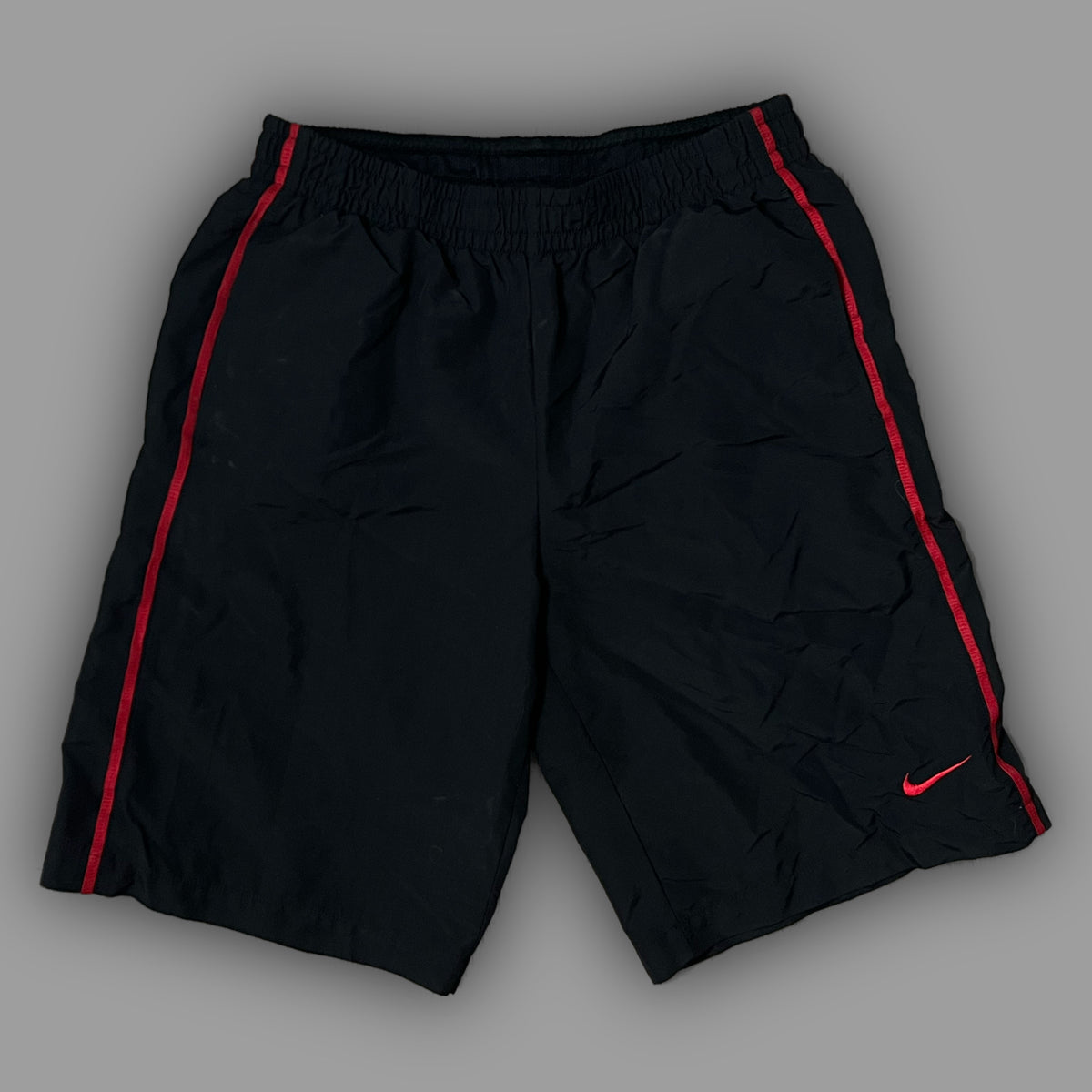 vintage Nike shorts {M}