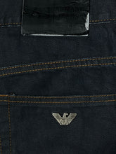 Carica l&#39;immagine nel visualizzatore di Gallery, vintage Armani jeans {XL}
