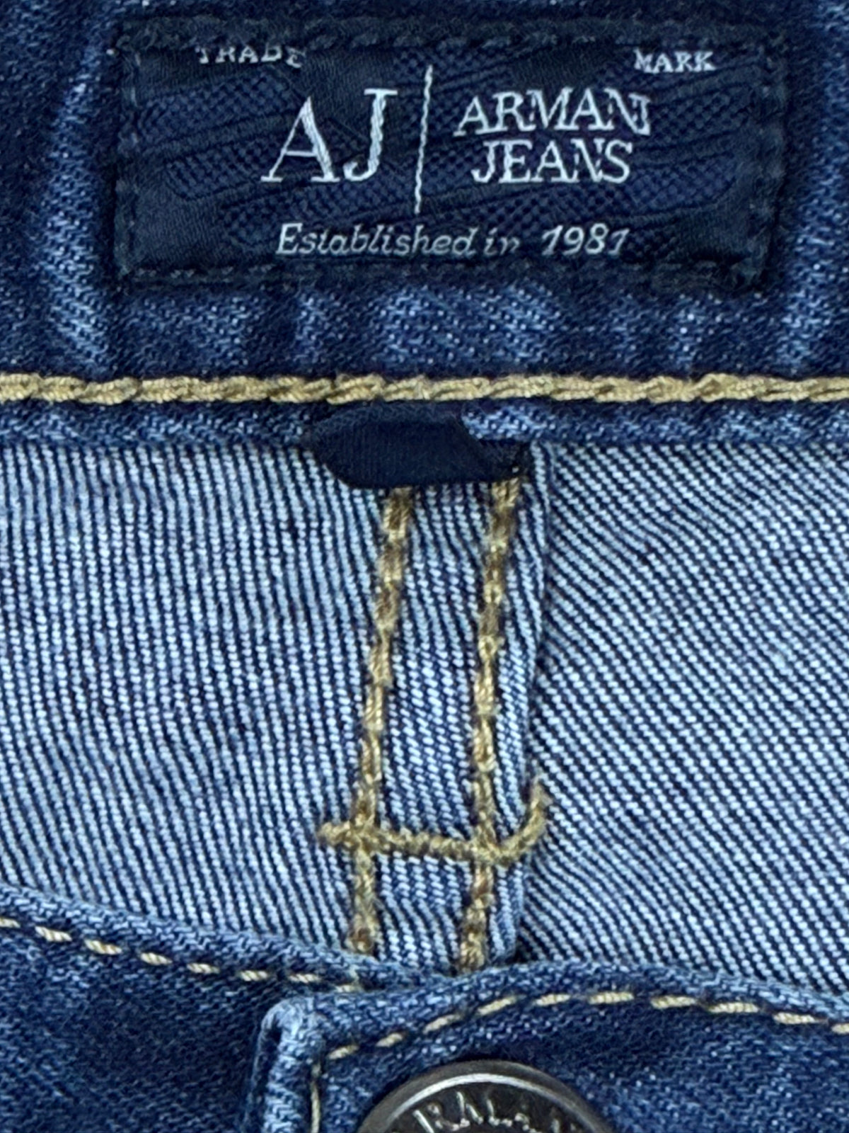 vintage Armani jeans {L}
