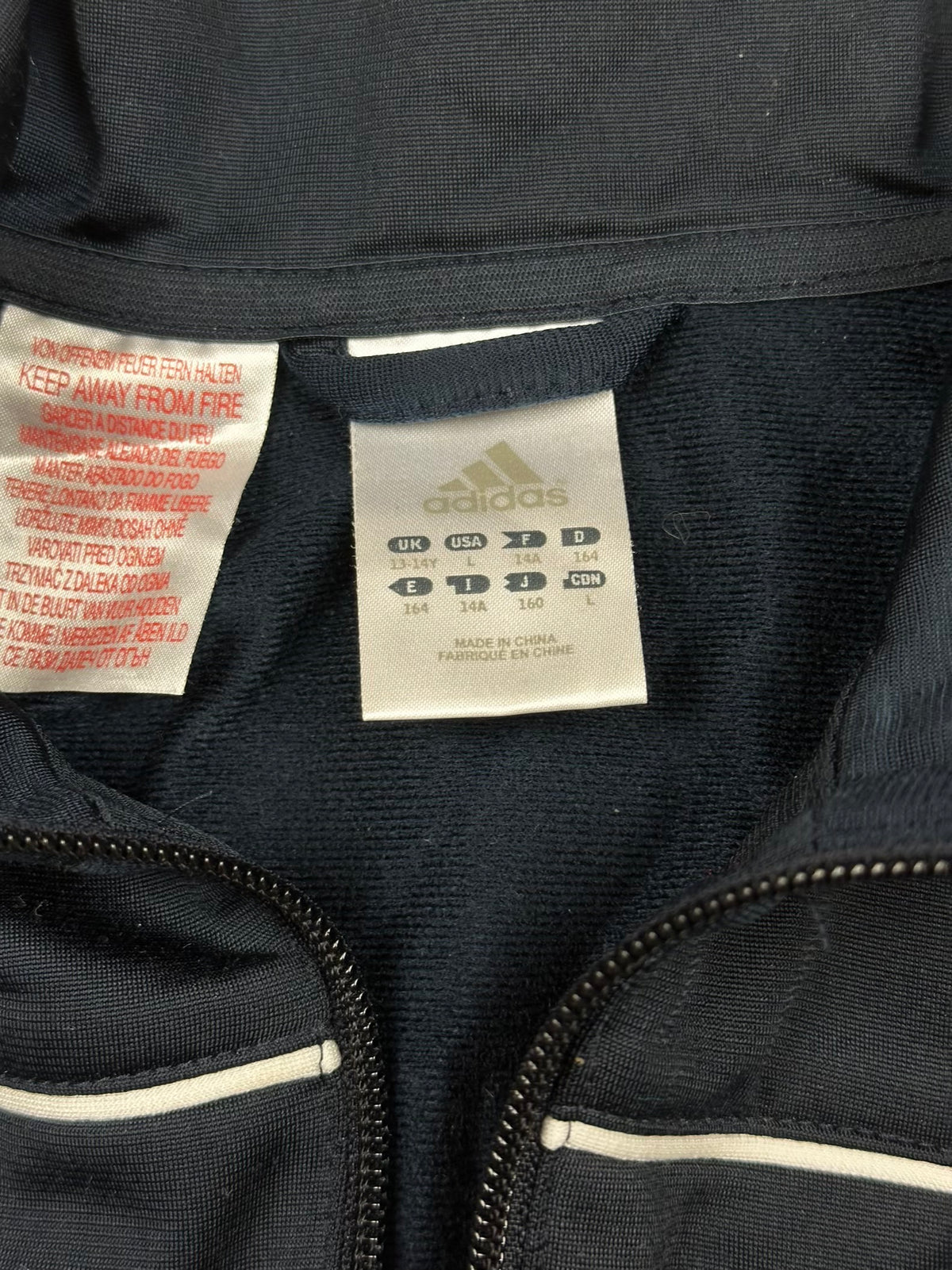 vintage Adidas trackjacket {XS}