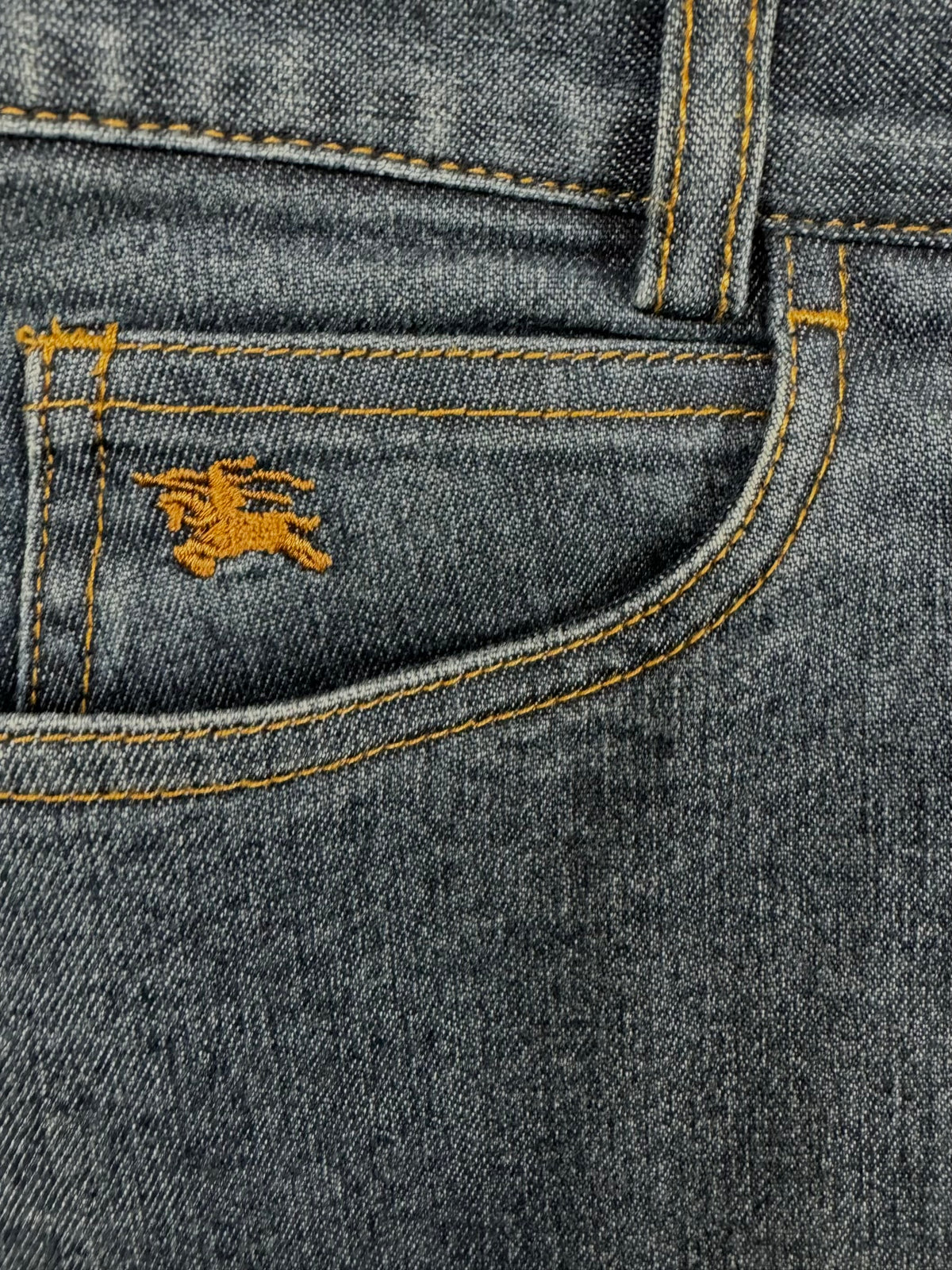 vintage Burberry jeans {S}