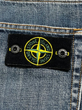 Load image into Gallery viewer, vintage Stone Island jeans {M}
