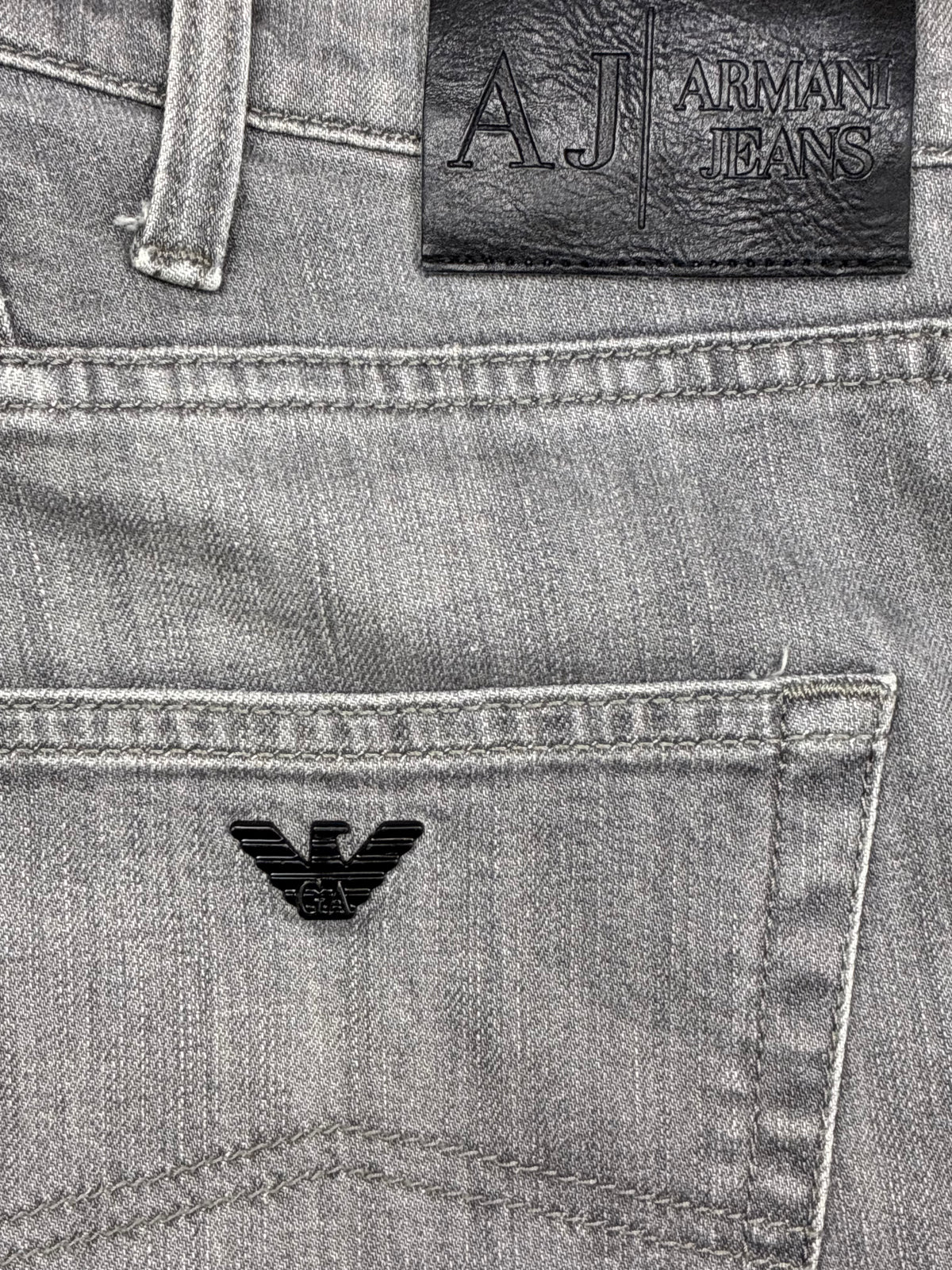 vintage Armani jeans {L}