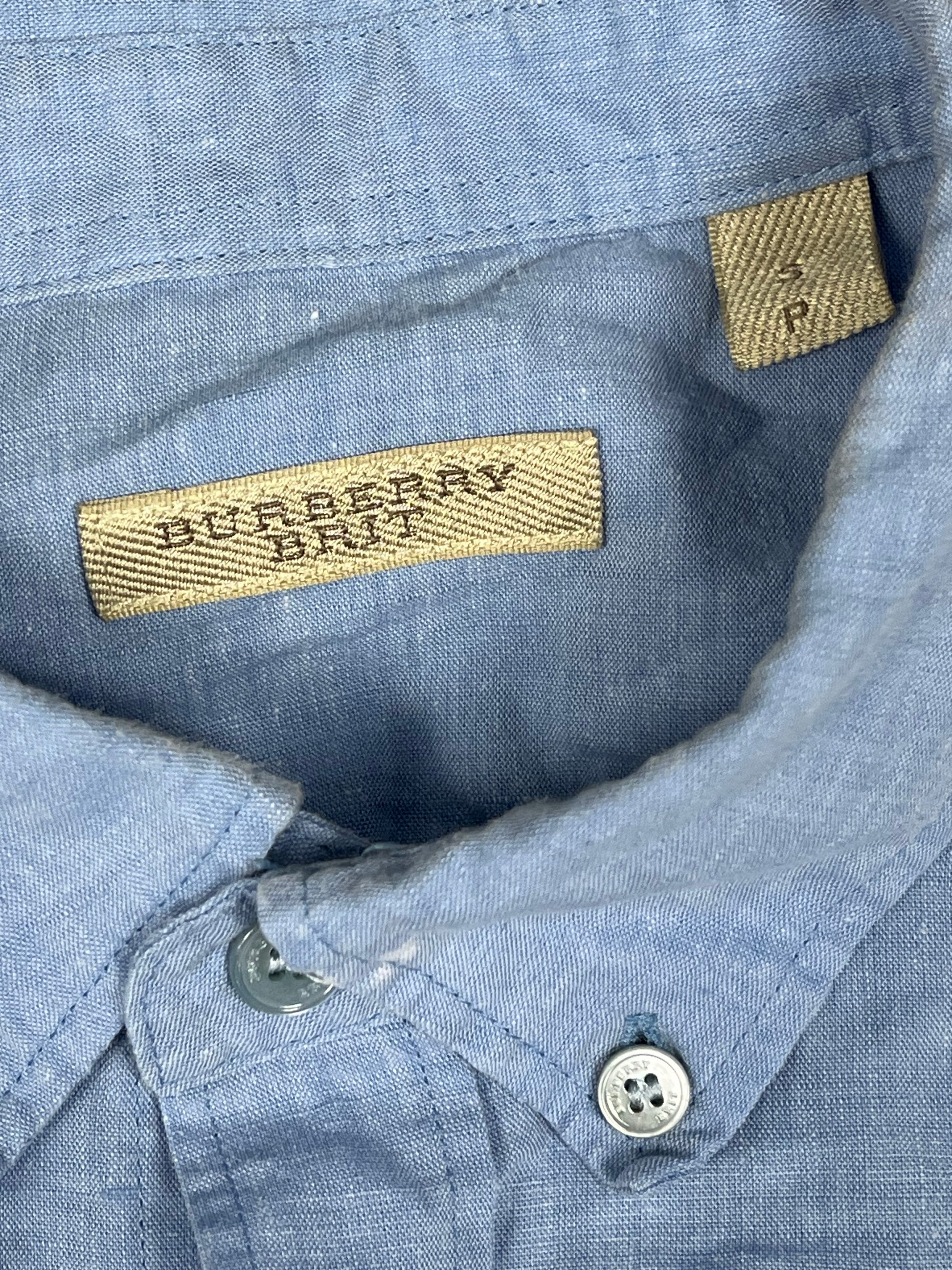 vintage babyblue Burberry shirt {S}