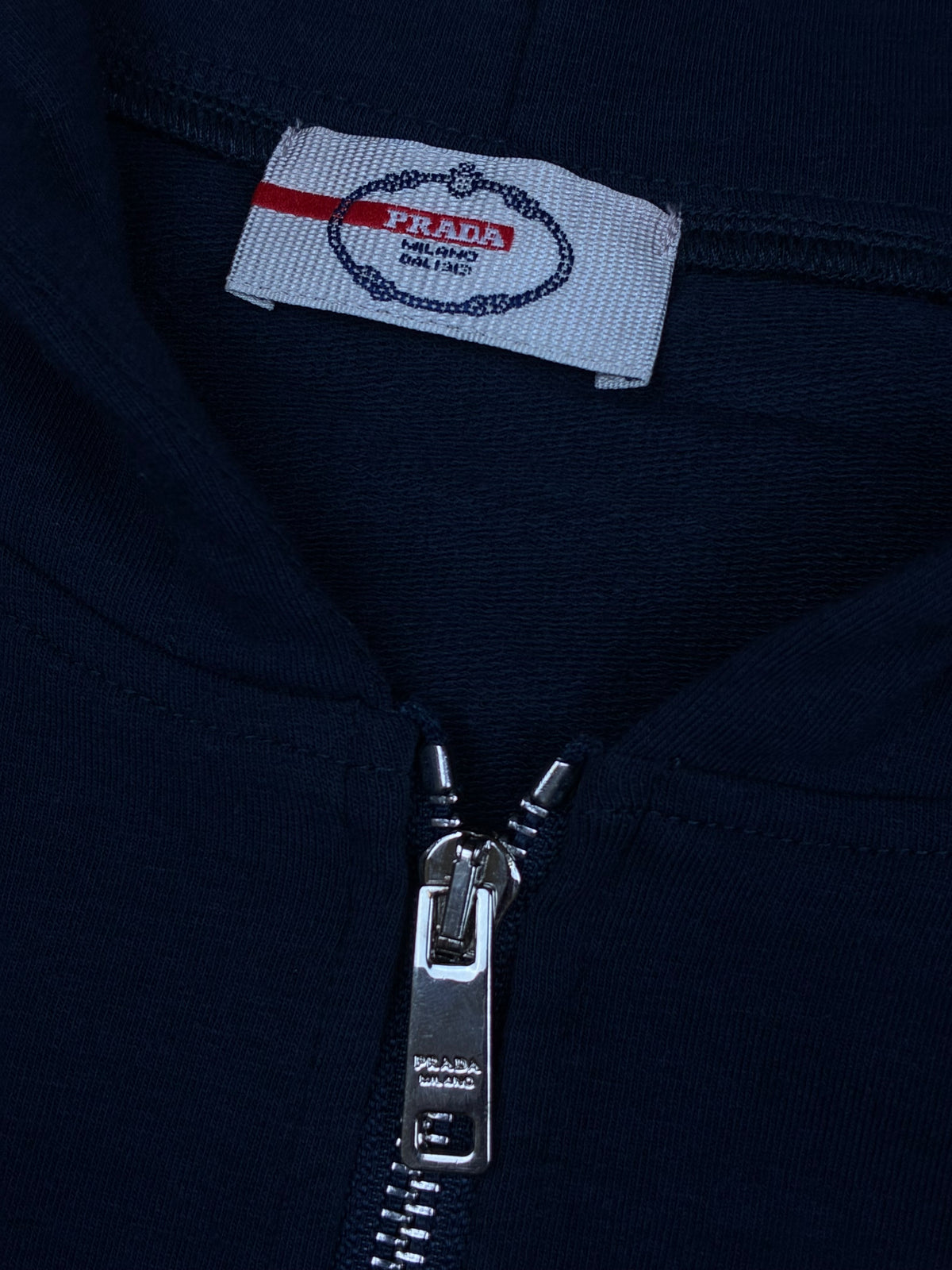 vintage Prada sweatjacket {L}