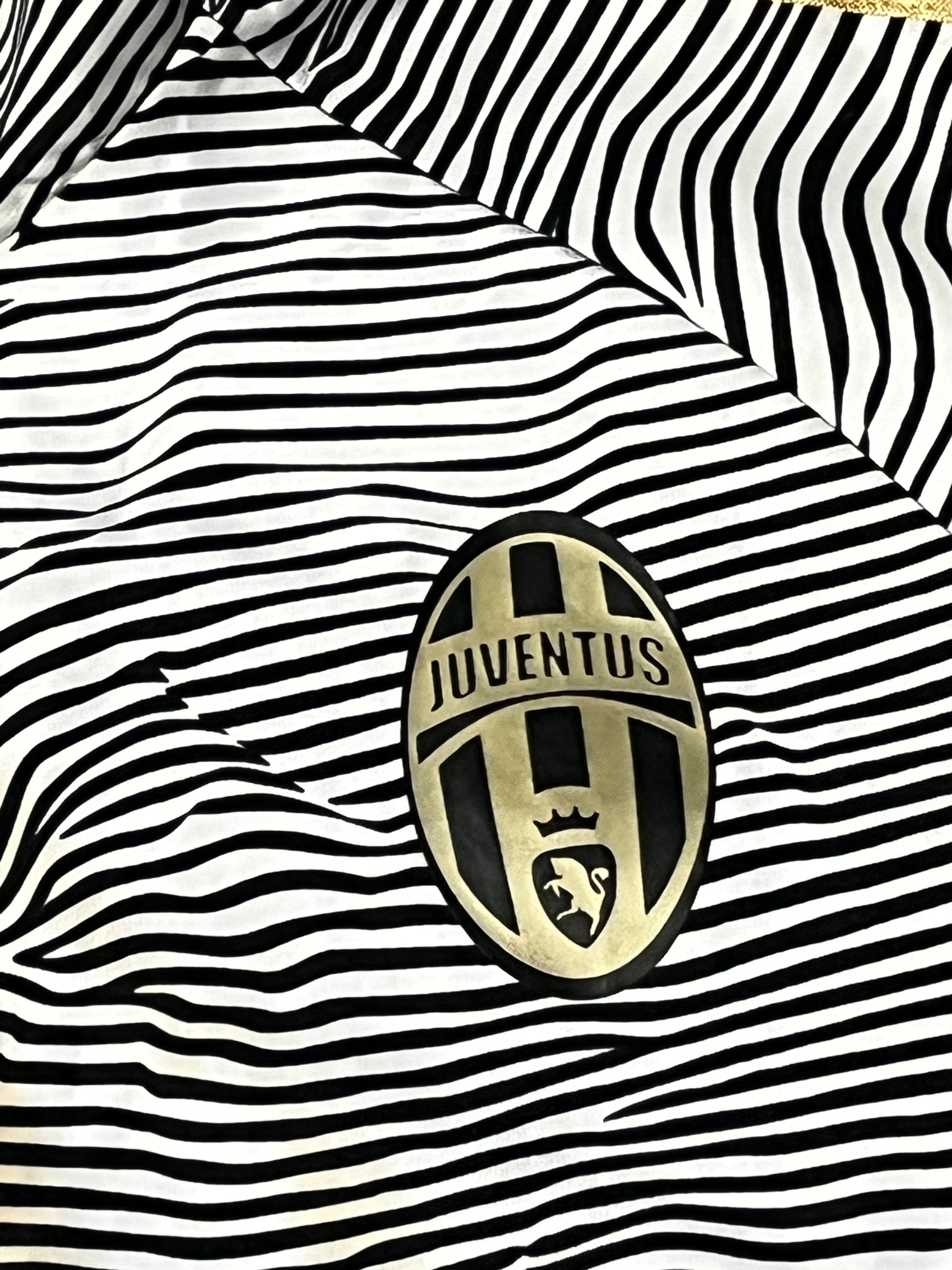 vintage Adidas Juventus windbreaker {M}