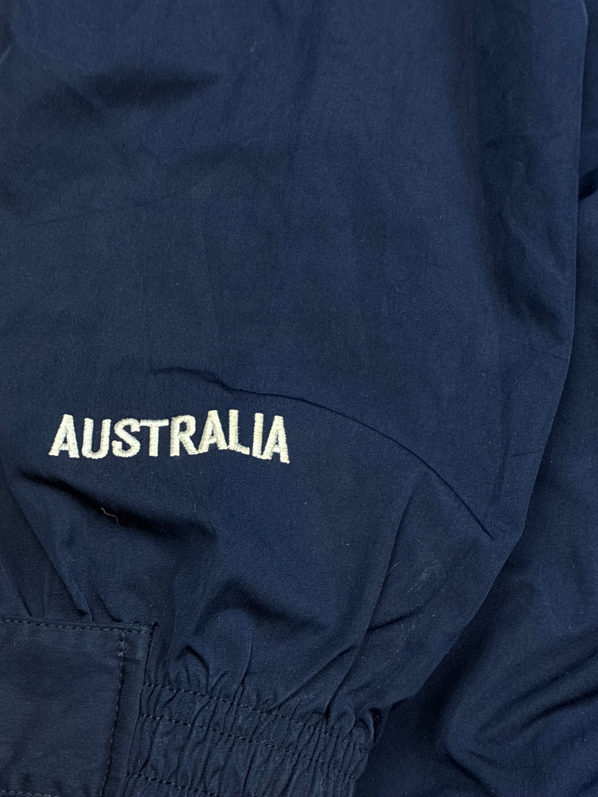 vintage Nike Australia windbreaker {M}