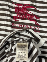 Carregar imagem no visualizador da galeria, vintage Burberry longsleeve polo {M}
