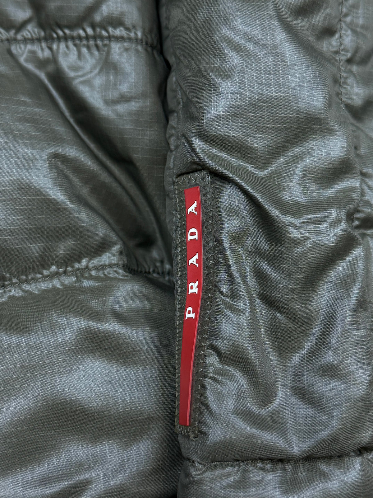 vintage Prada winterjacket {L}