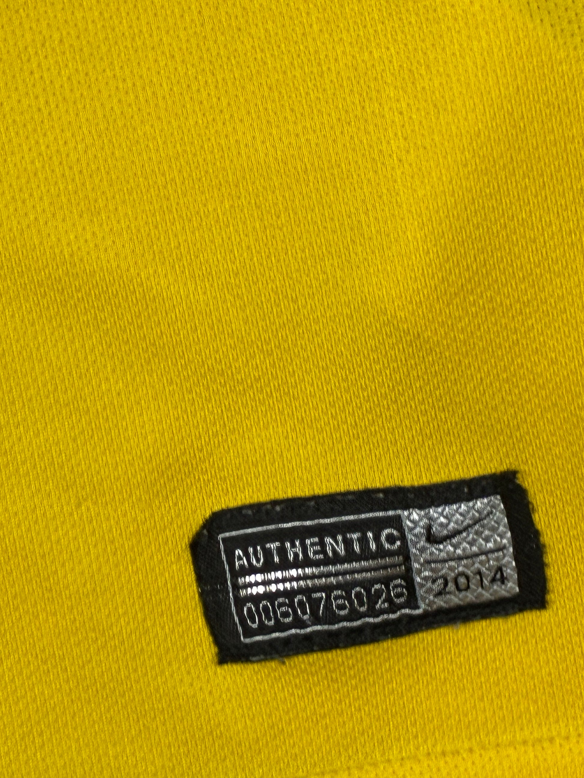 vintage Nike Brasil home jersey {M}