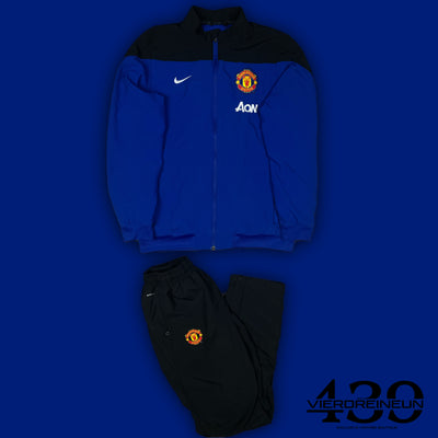 vintage Nike Manchester United tracksuit {XS}