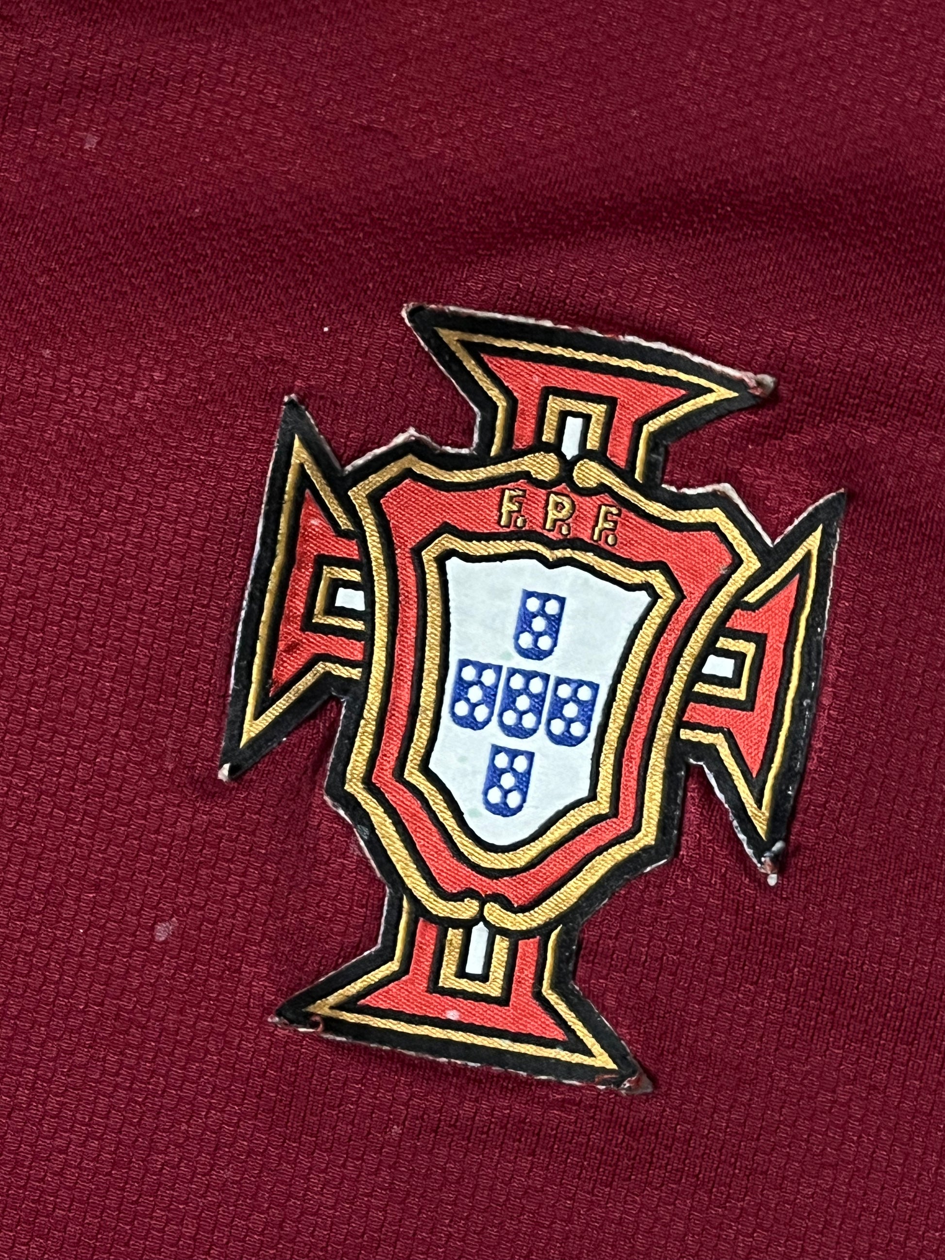 vintage Nike Portugal 2006 home jersey {L}