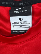 Lade das Bild in den Galerie-Viewer, vintage Nike jersey {M}
