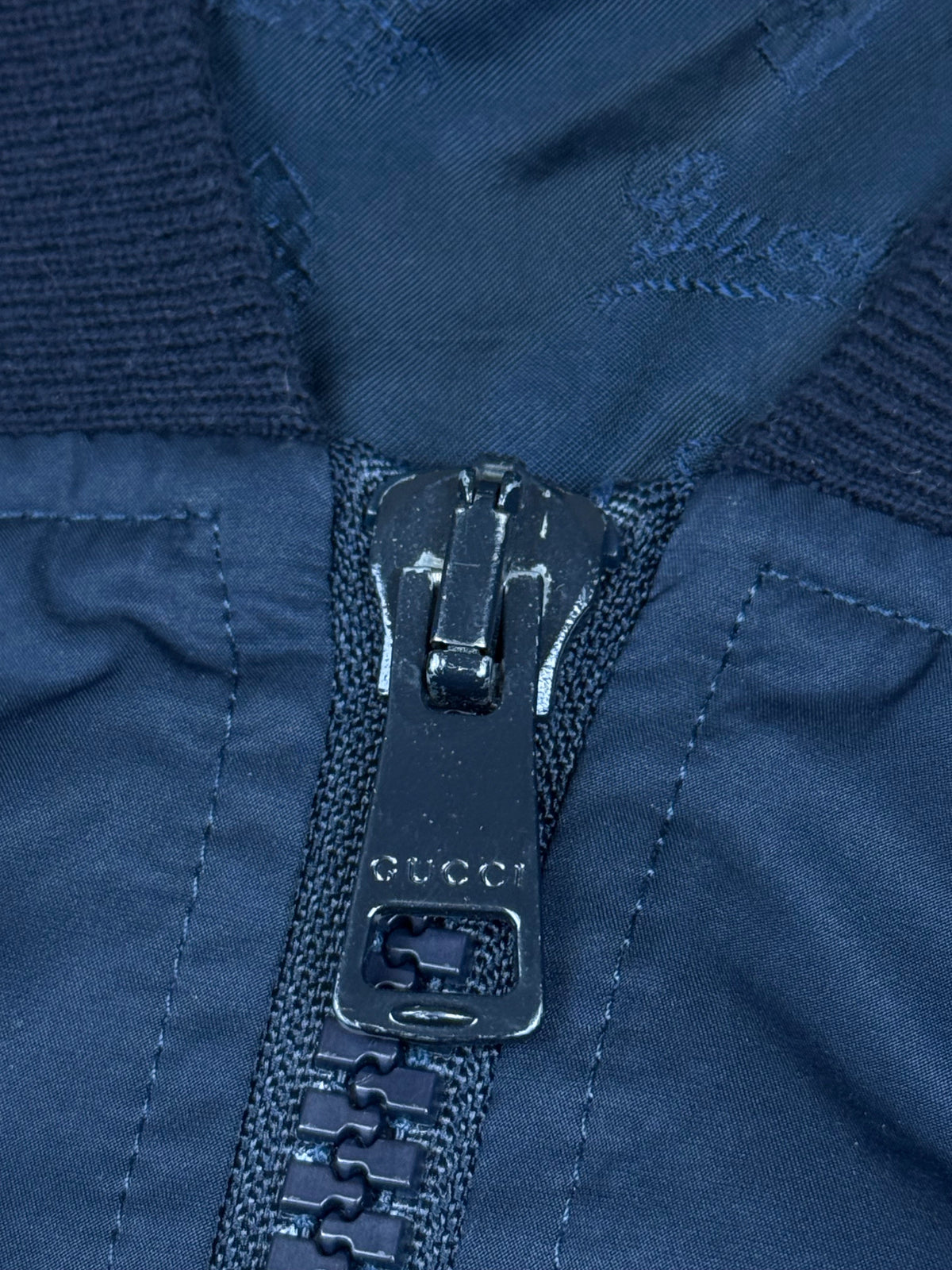 vintage Gucci bomber {S}