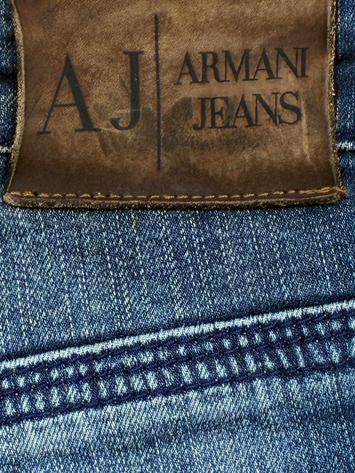 vintage Armani jeans {M}