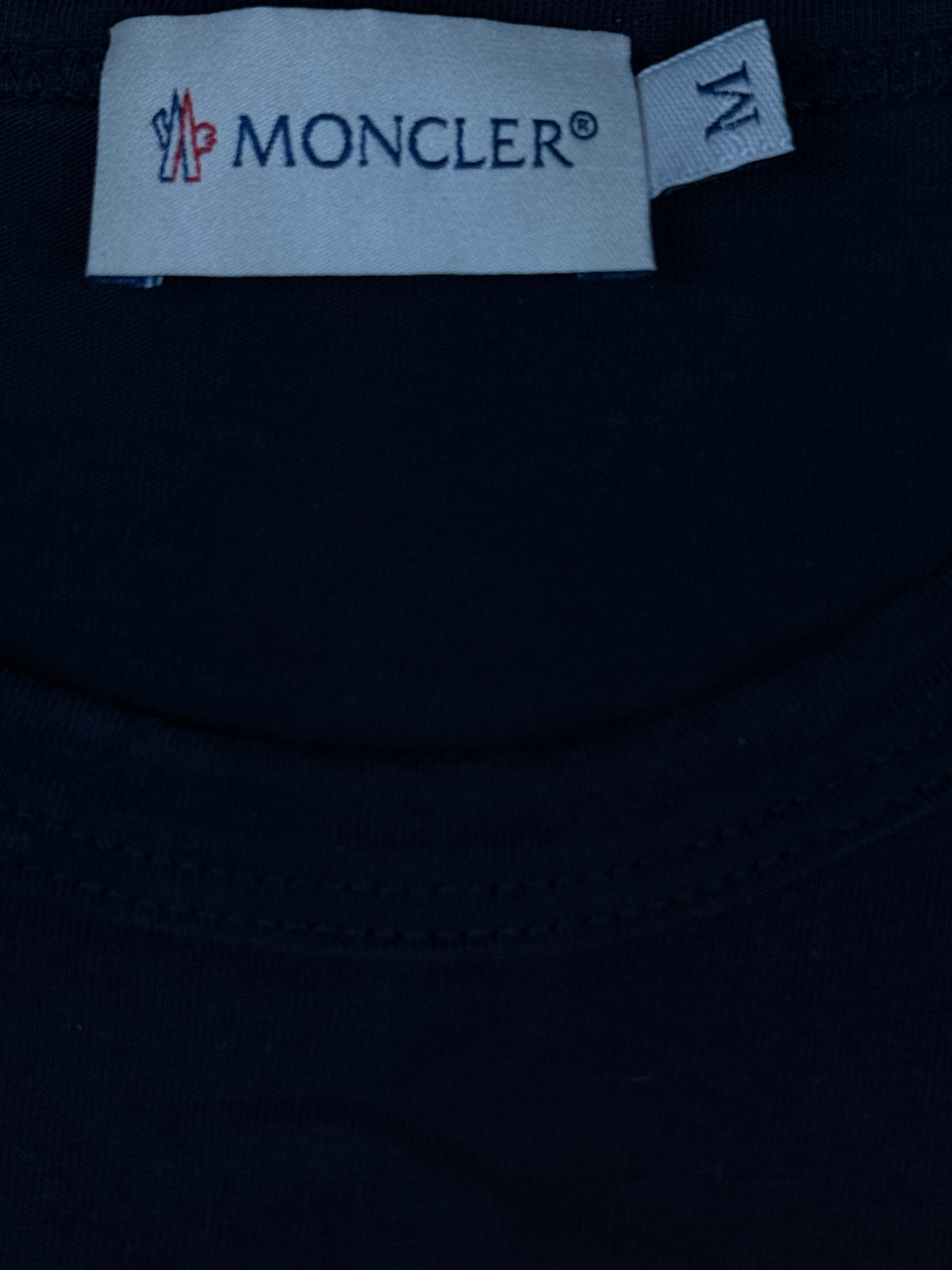 vintage Moncler t-shirt {M}