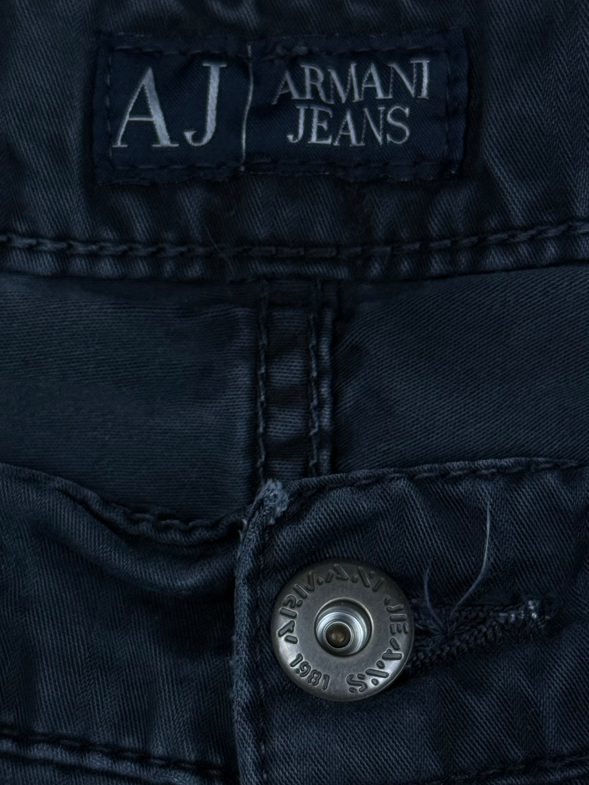 vintage Armani jeans {M}