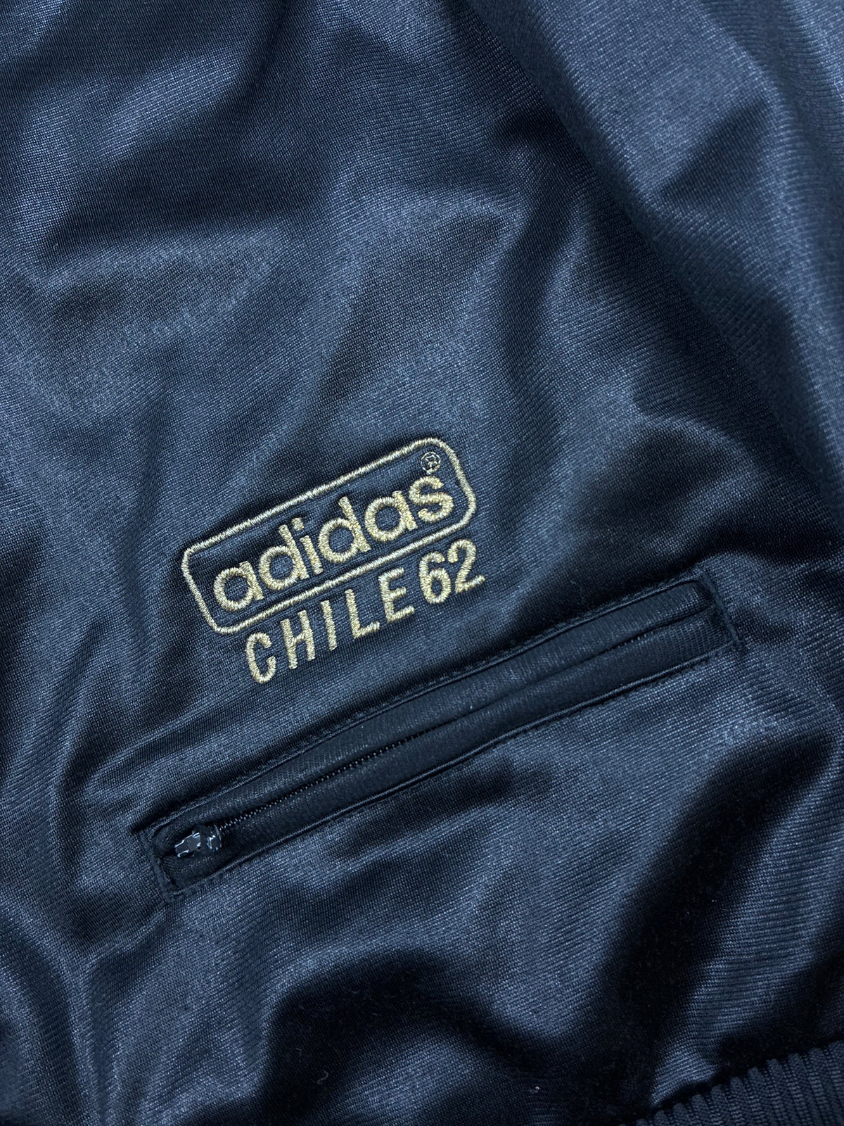 vintage Adidas firebird trackjacket wet look {L}