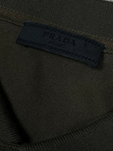 Carregar imagem no visualizador da galeria, vintage khaki Prada polo {XL}
