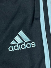 Lade das Bild in den Galerie-Viewer, vintage Adidas Real Madrid joggingpants DSWT {XL}
