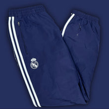 Cargar imagen en el visor de la galería, vintage Adidas Real Madrid trackpants {XL}
