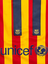 Cargar imagen en el visor de la galería, vintage Nike Fc Barcelona NEYMAR11 2015-2016 away jersey {XS}
