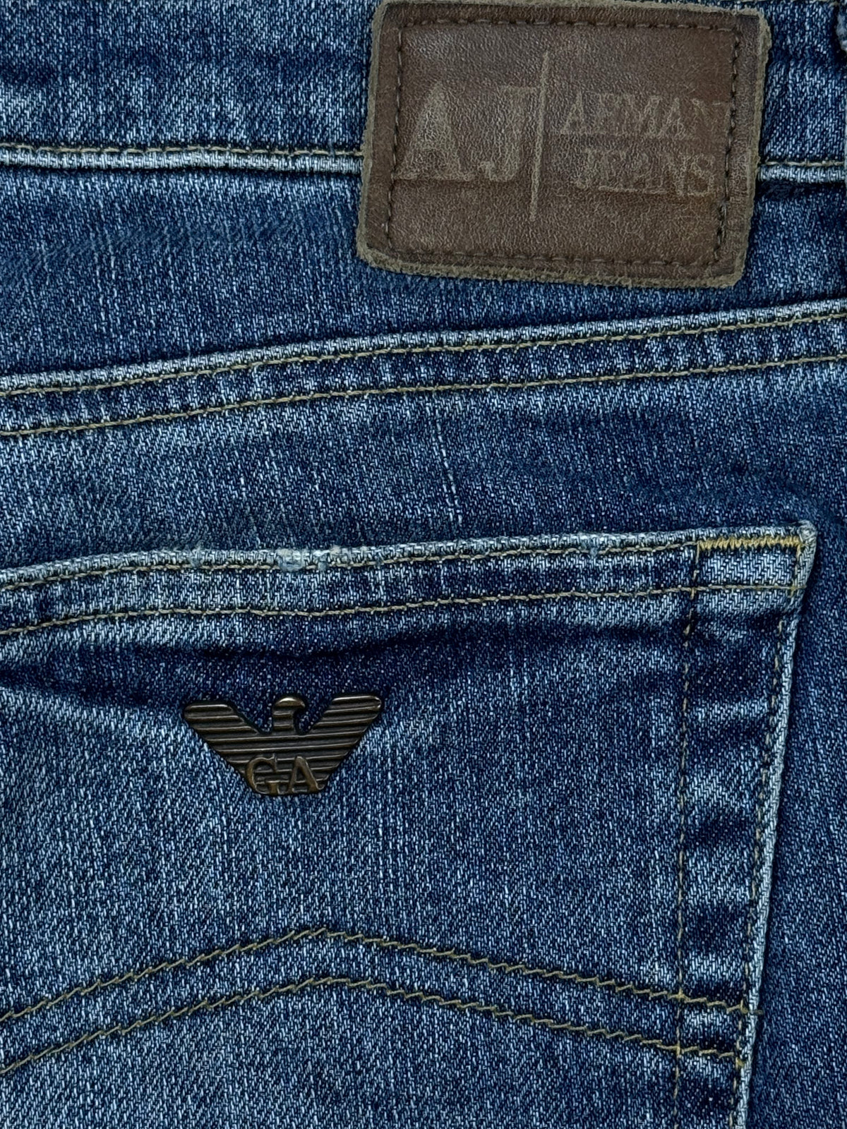 vintage Armani jeans {S}
