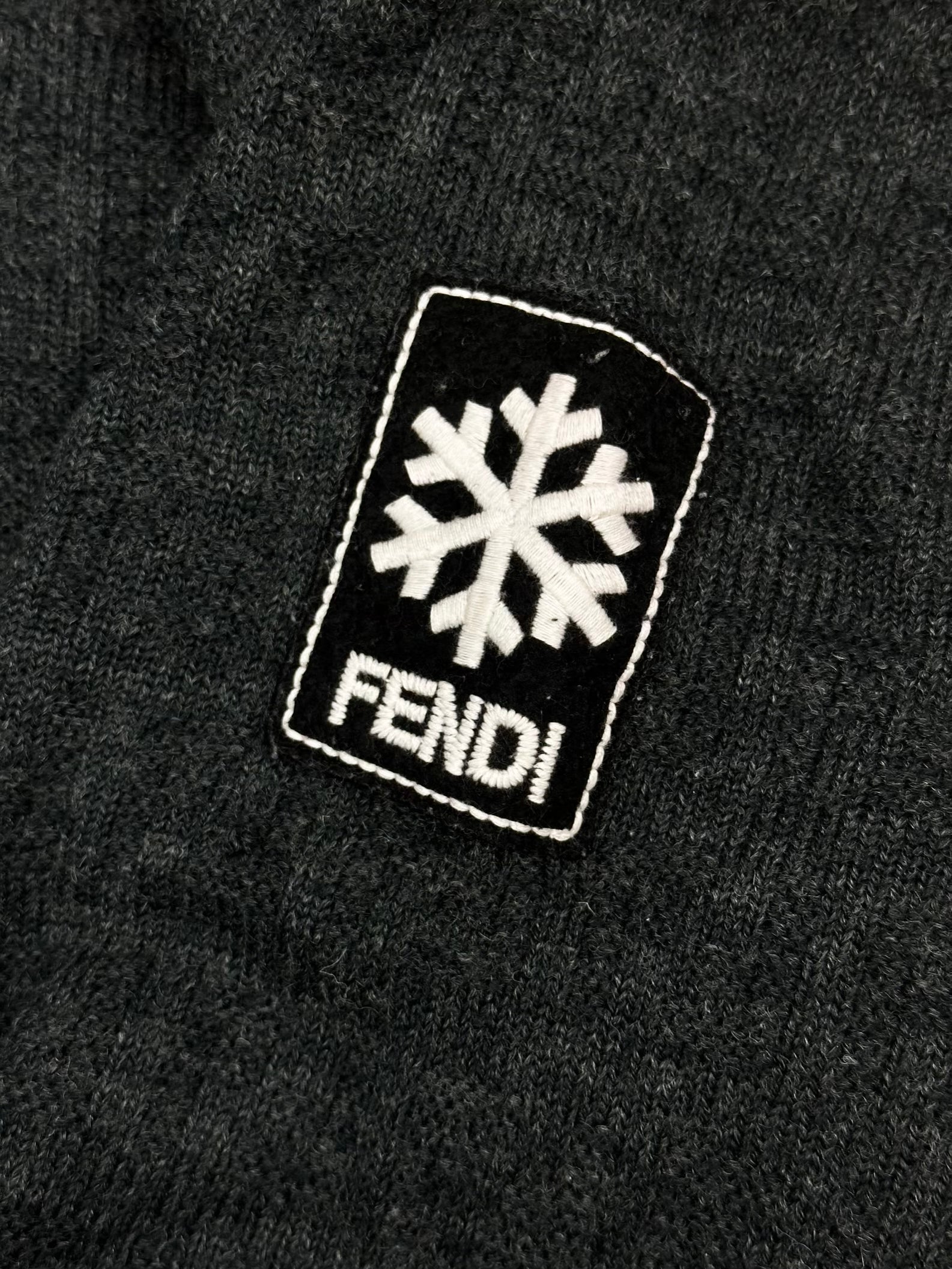 vintage Fendi knittedsweater {M}