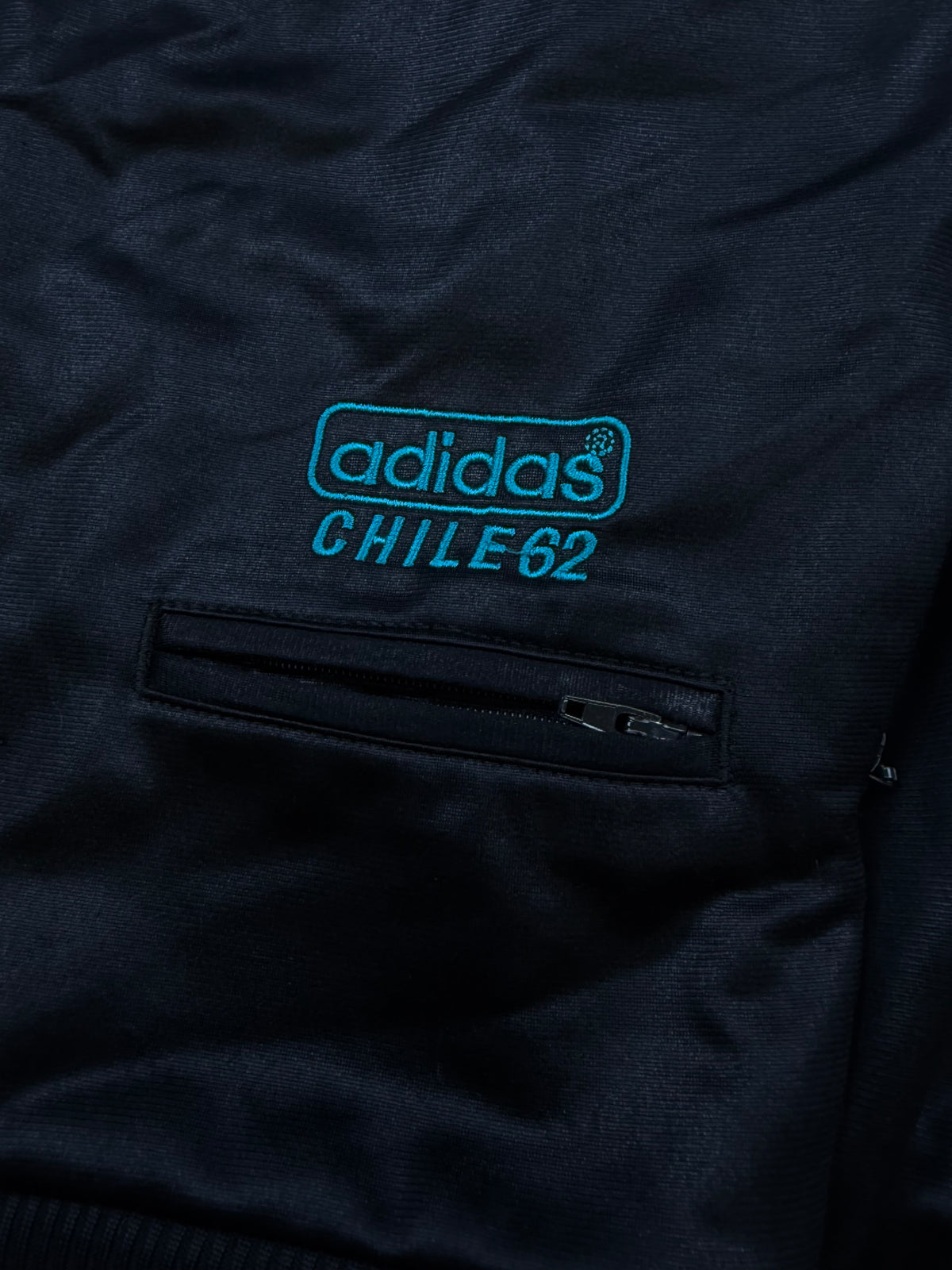 vintage Adidas CHILLE62 trackjacket {XS}