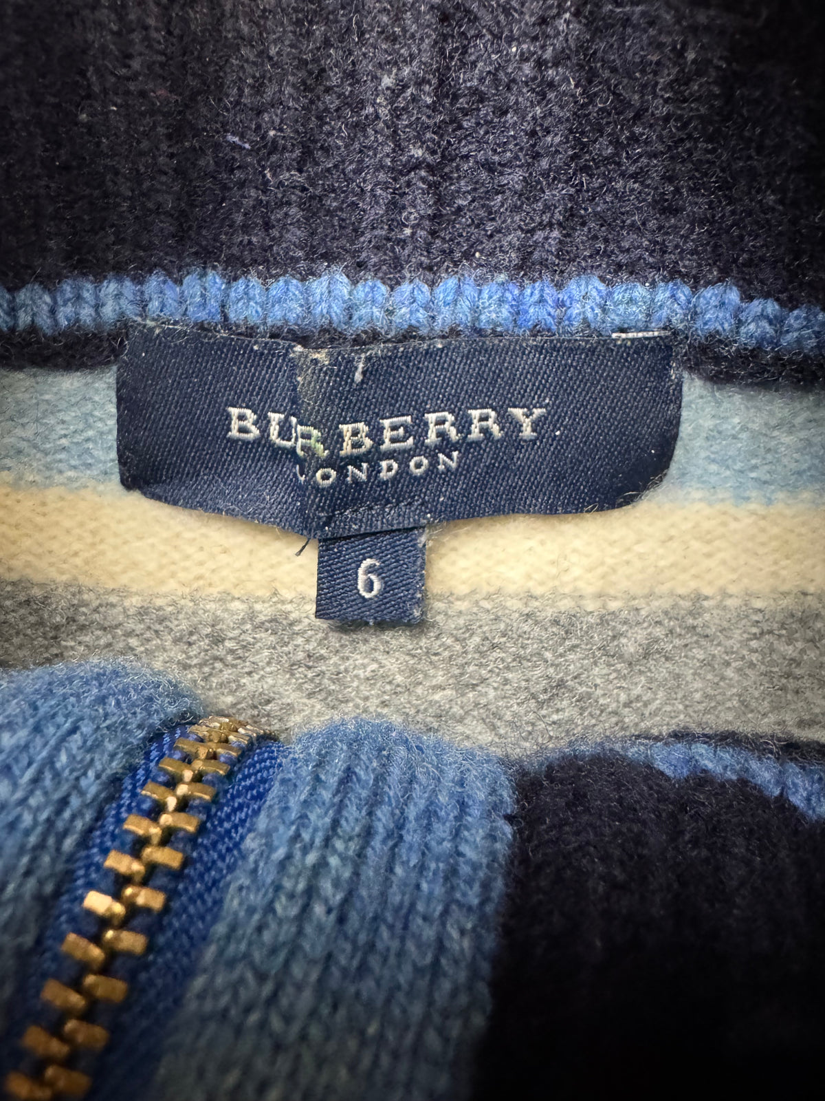 vintage Burberry quarterzip {S}