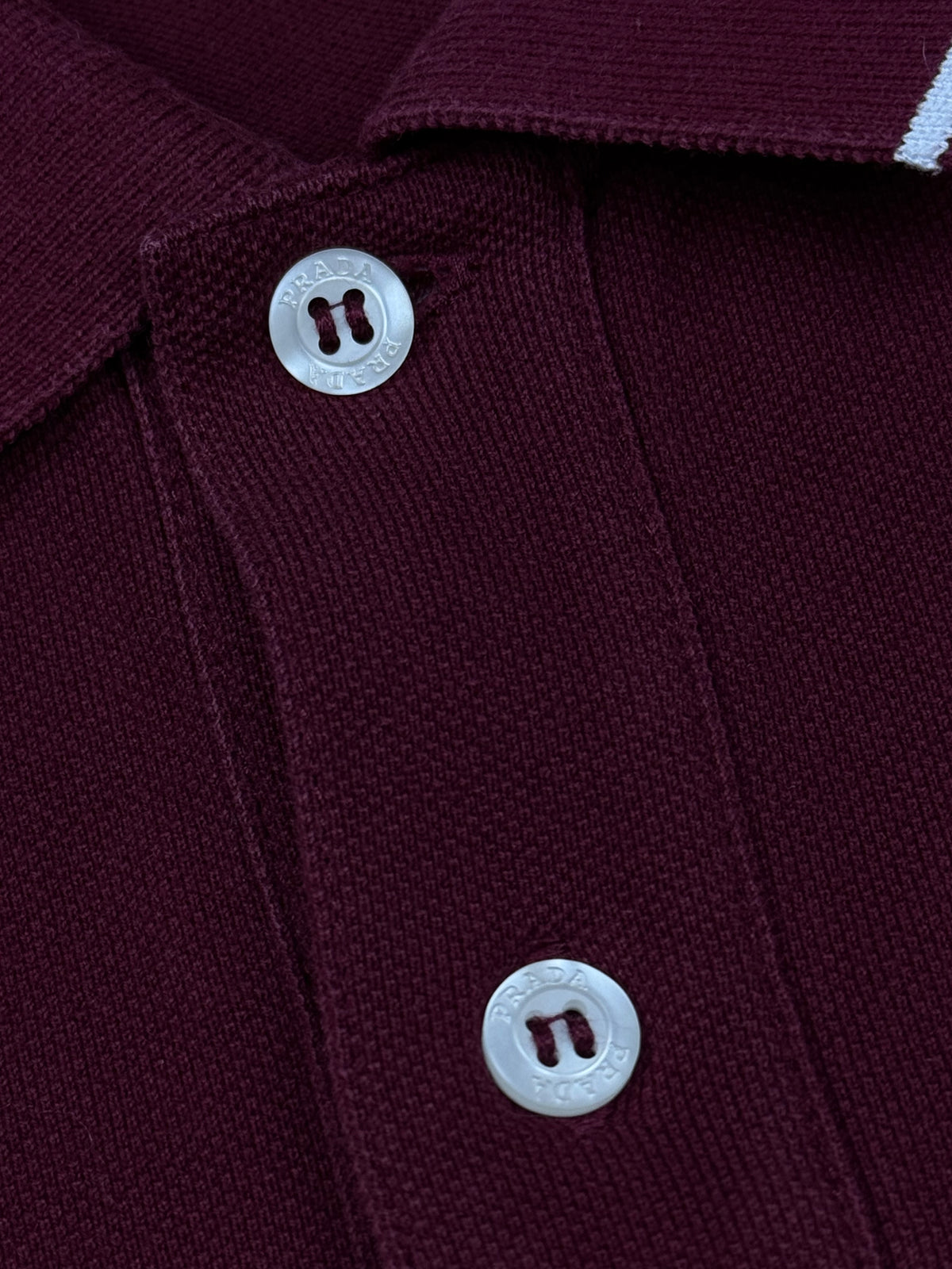 bordeaux Prada polo {XL}