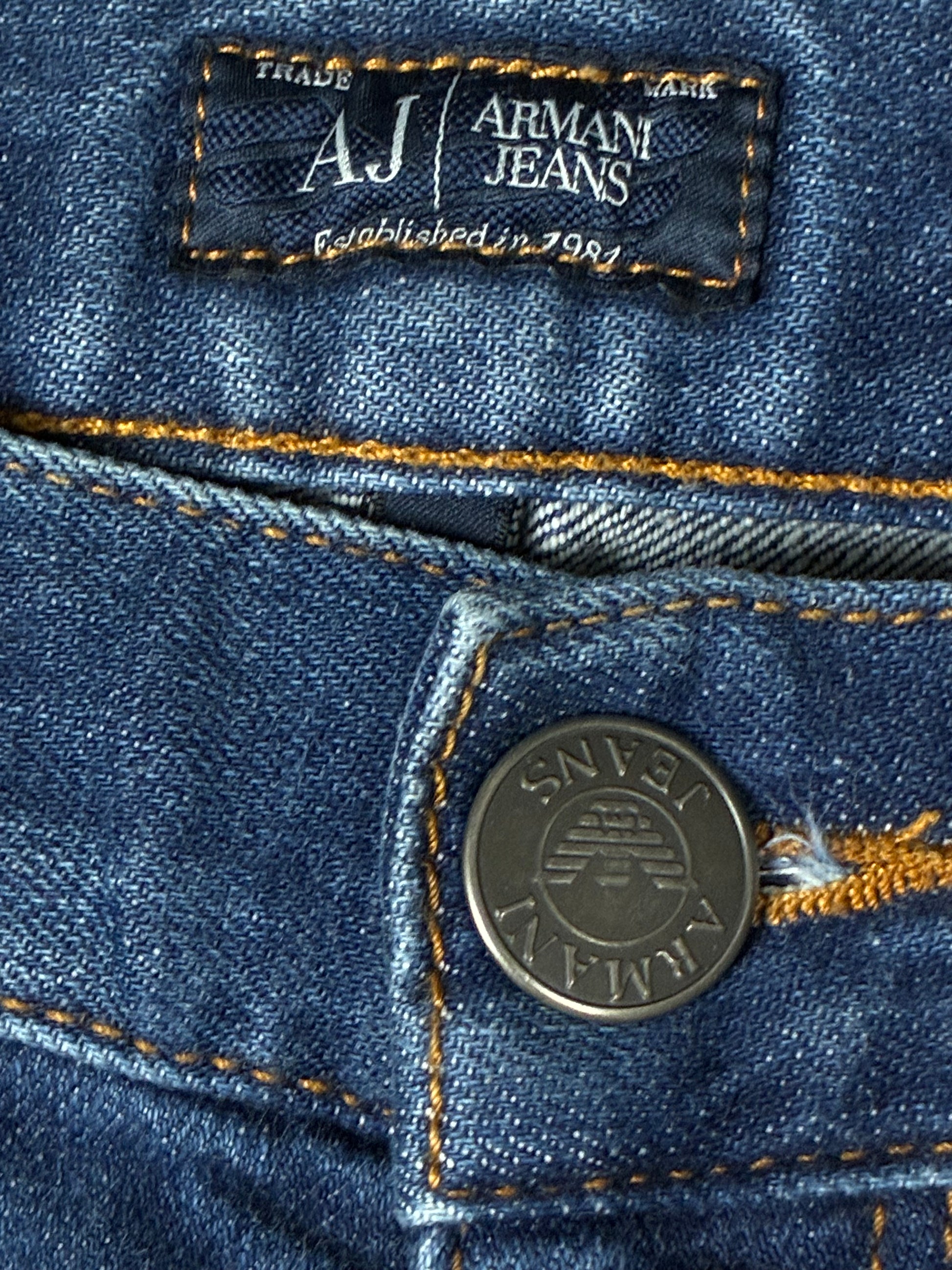 vintage Armani jeans {S}