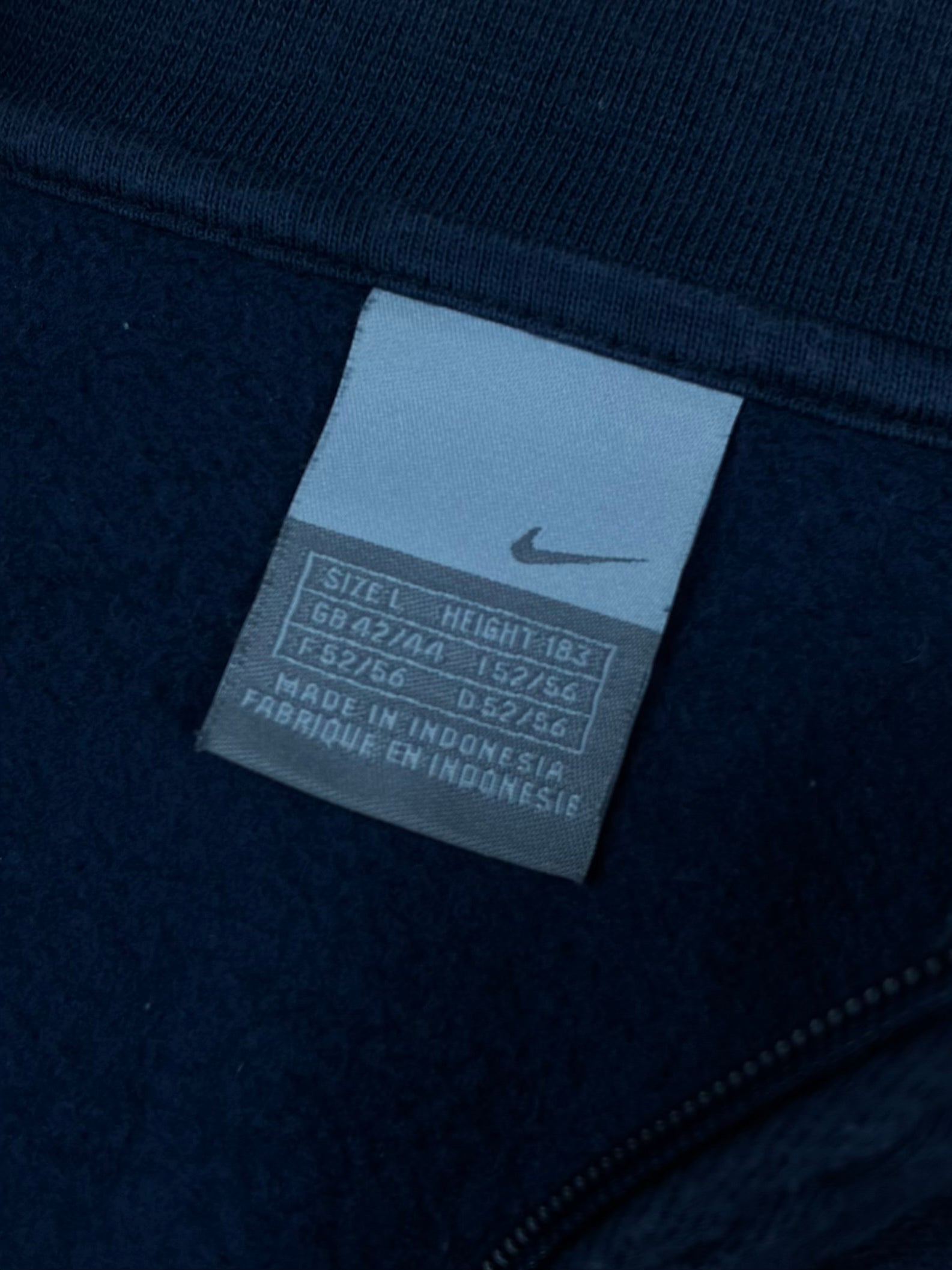 vintage Nike sweatjacket {L}