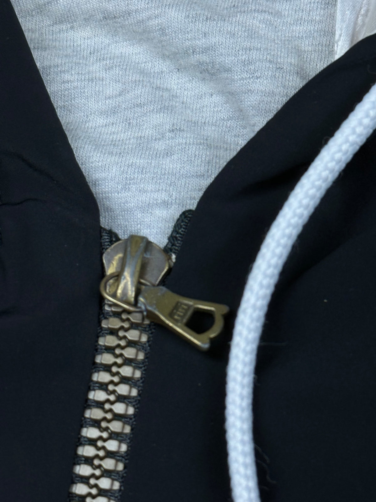 vintage Dolce & Gabbana windbreaker {M}