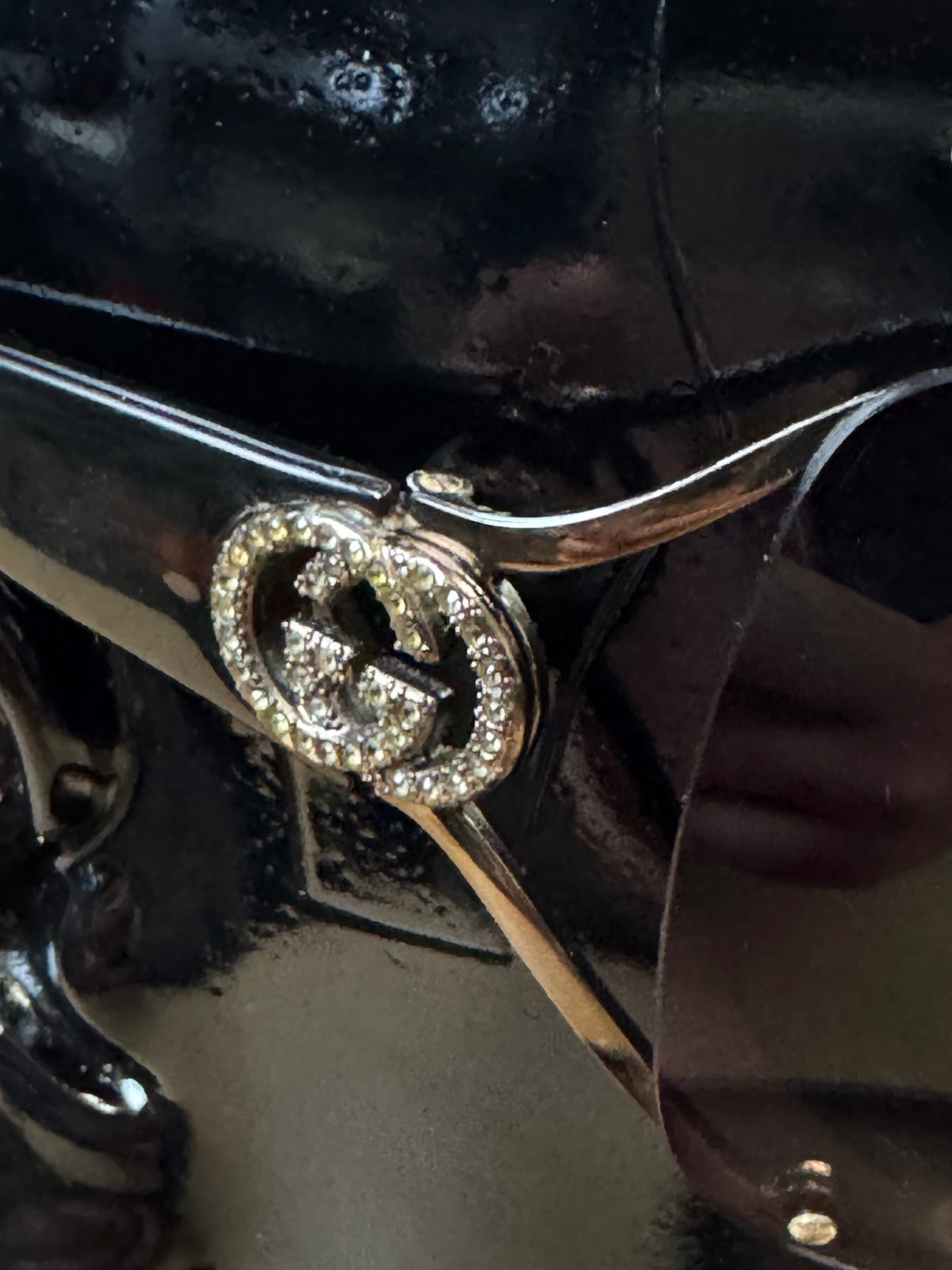 vintage women Gucci sunglasses