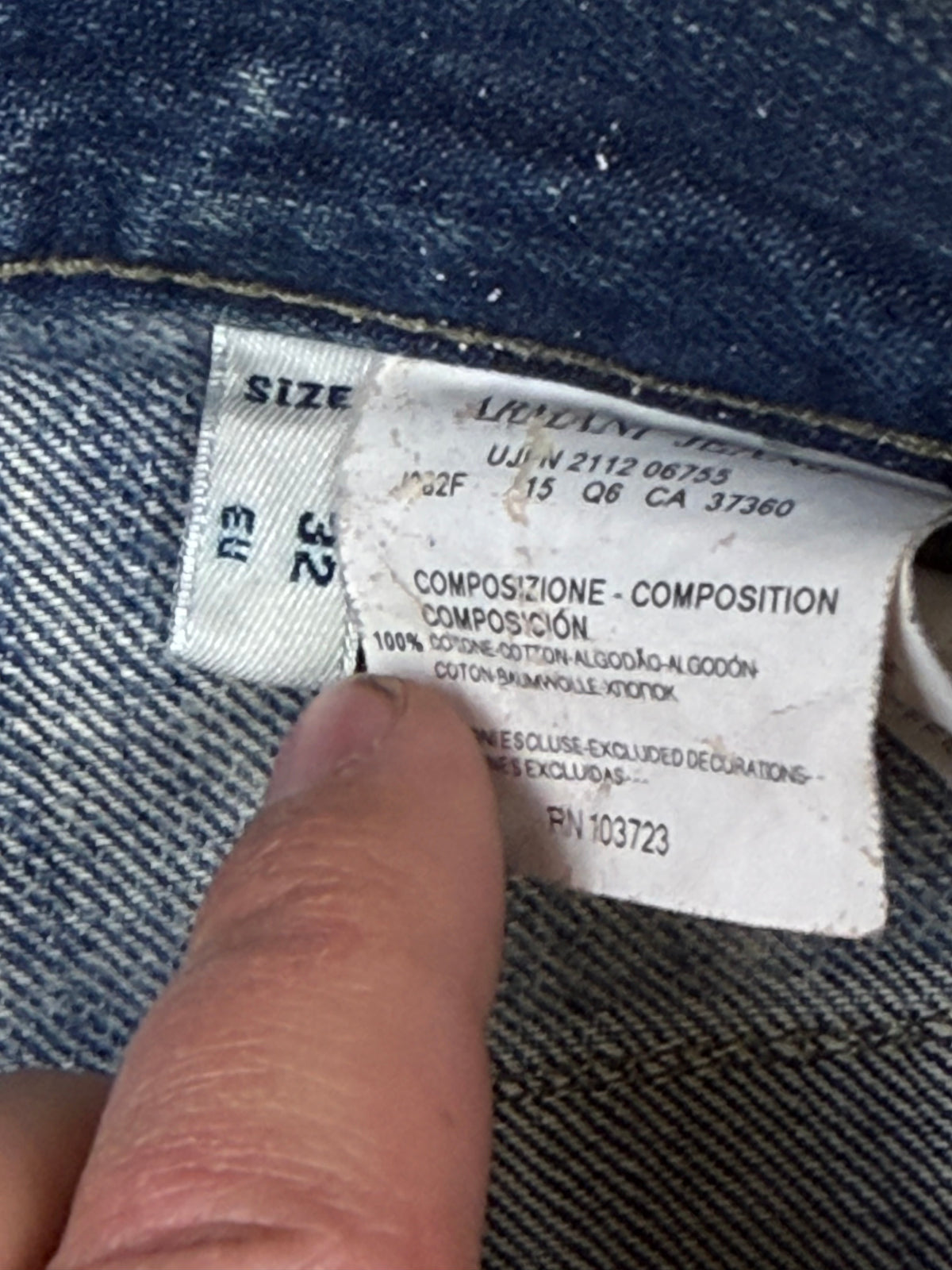vintage Armani jeans {L}