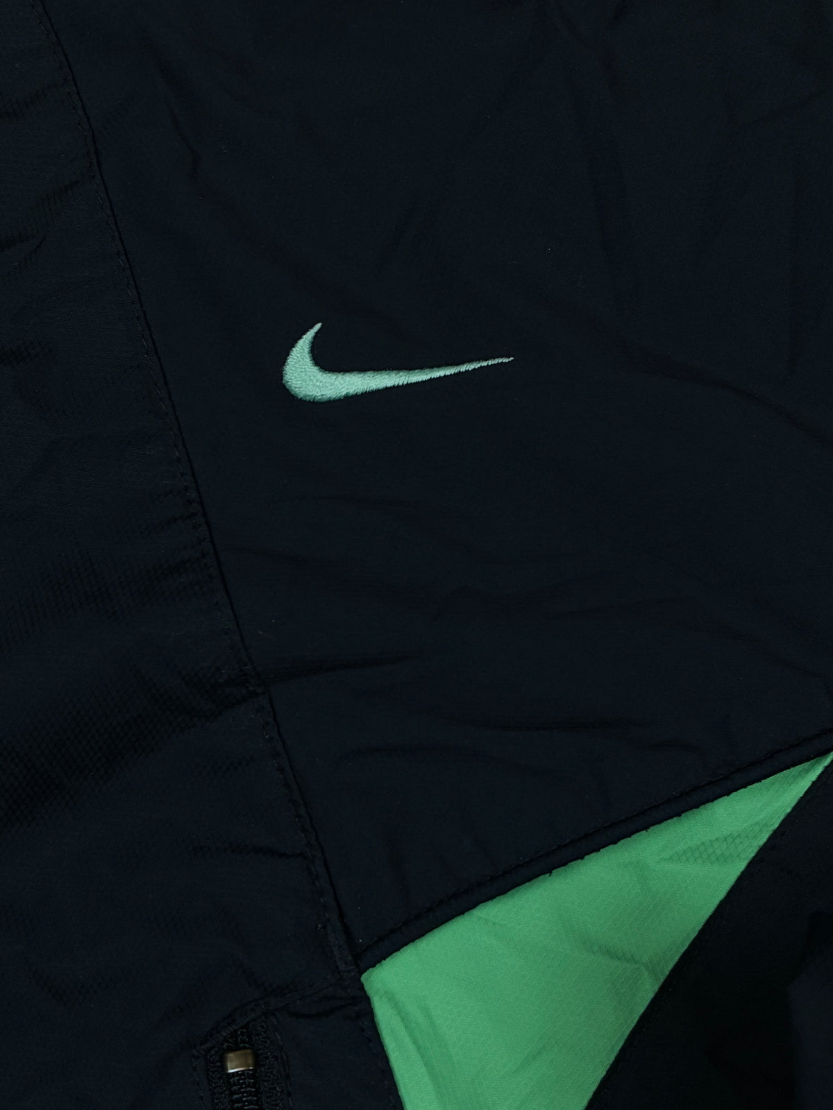 vintage Nike windbreaker {S}