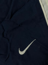 Carregar imagem no visualizador da galeria, vintage Nike shorts {L}
