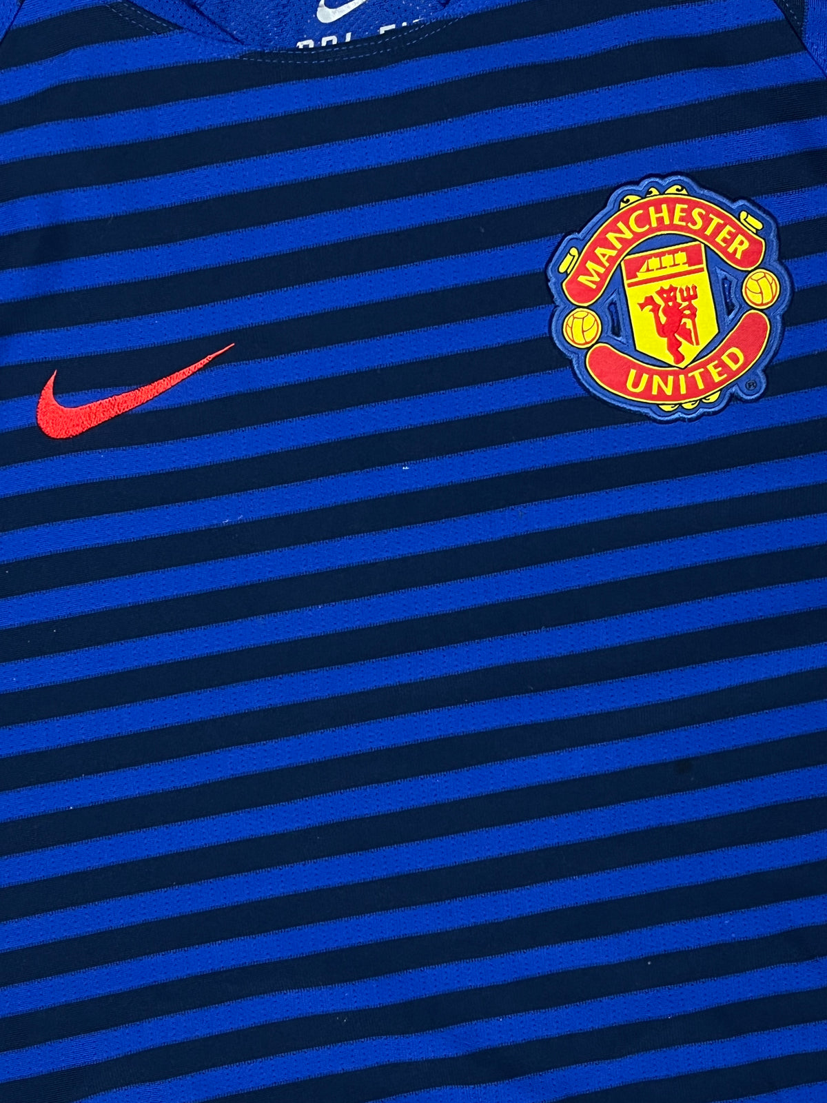 vintage Nike Manchester United trainingjersey {L}