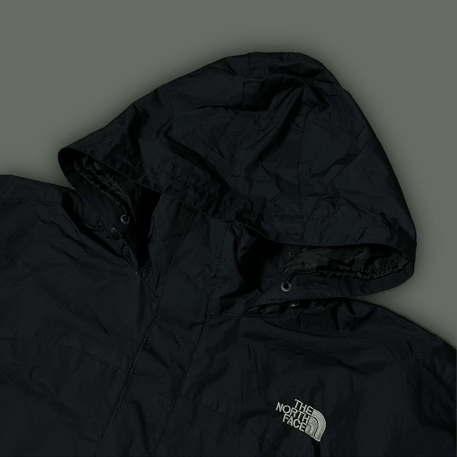 vintage North Face windbreaker {M}