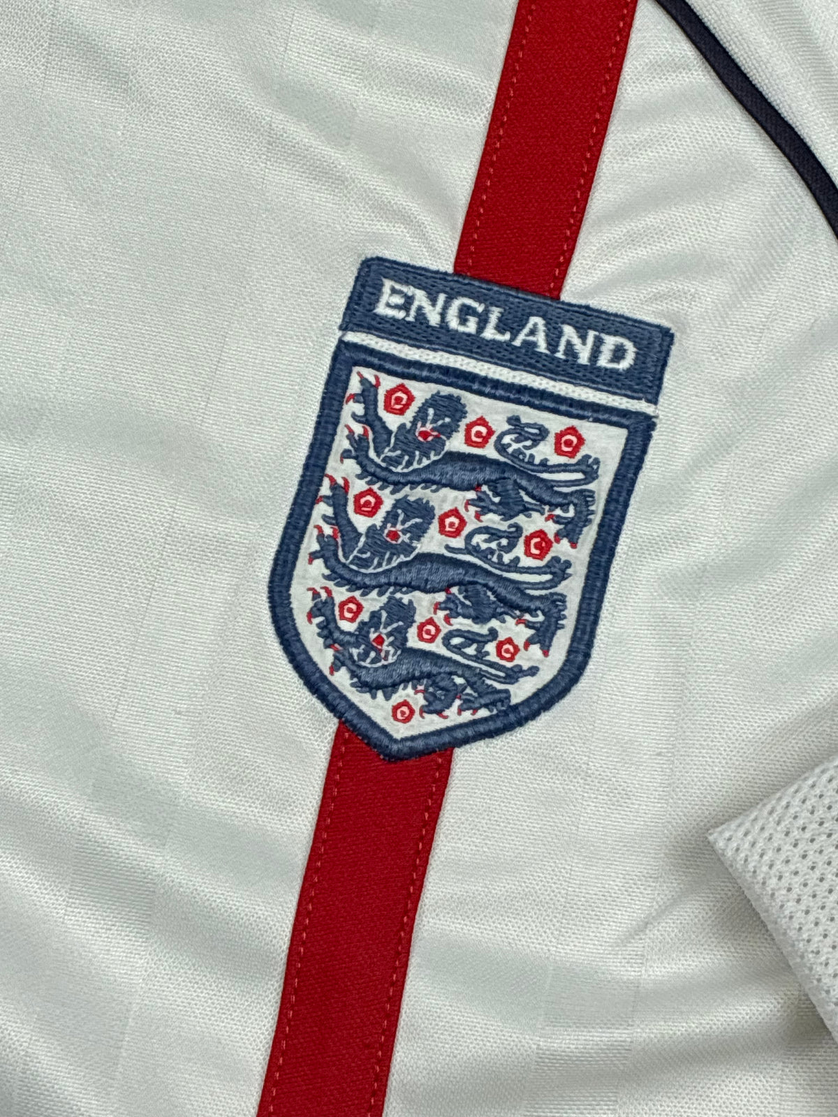 vintage Umbro England home jersey {M}