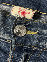 Carica l&#39;immagine nel visualizzatore di Gallery, vintage True Religion jeans {XXL}
