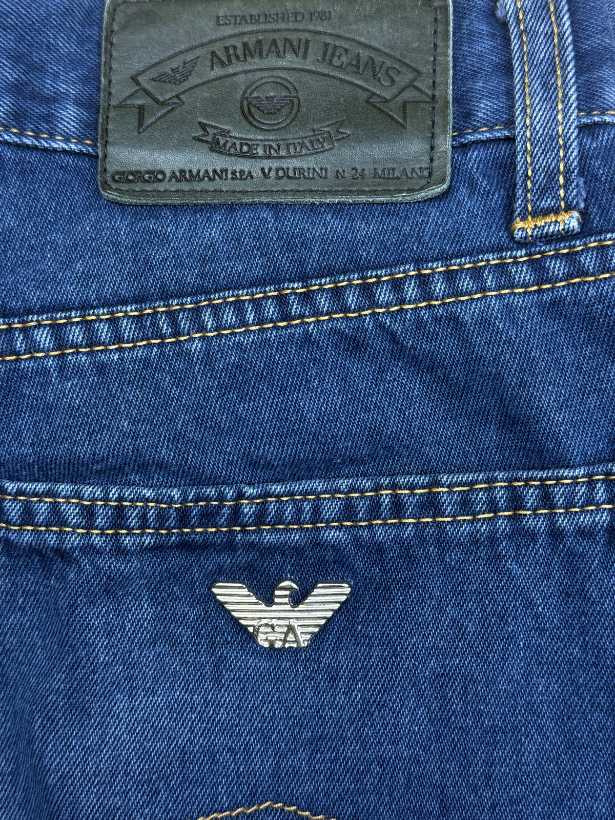 vintage Armani jeans {S}