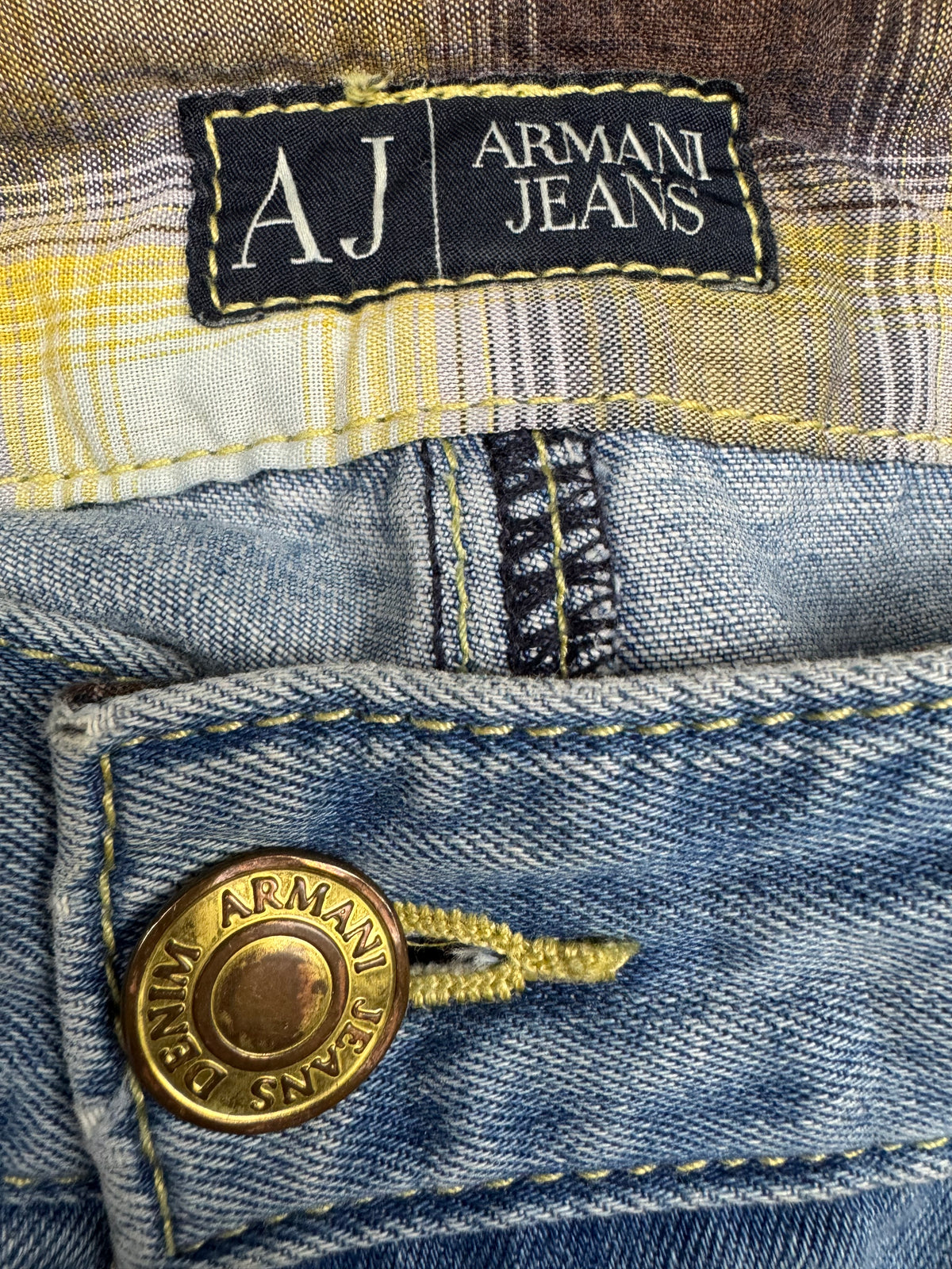 vintage Armani jeans {M}