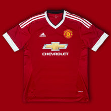 Cargar imagen en el visor de la galería, red Adidas Manchester United 2015-2016 home jersey {L}
