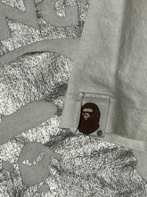 Cargar imagen en el visor de la galería, vintage BAPE a bathing ape t-shirt {M}
