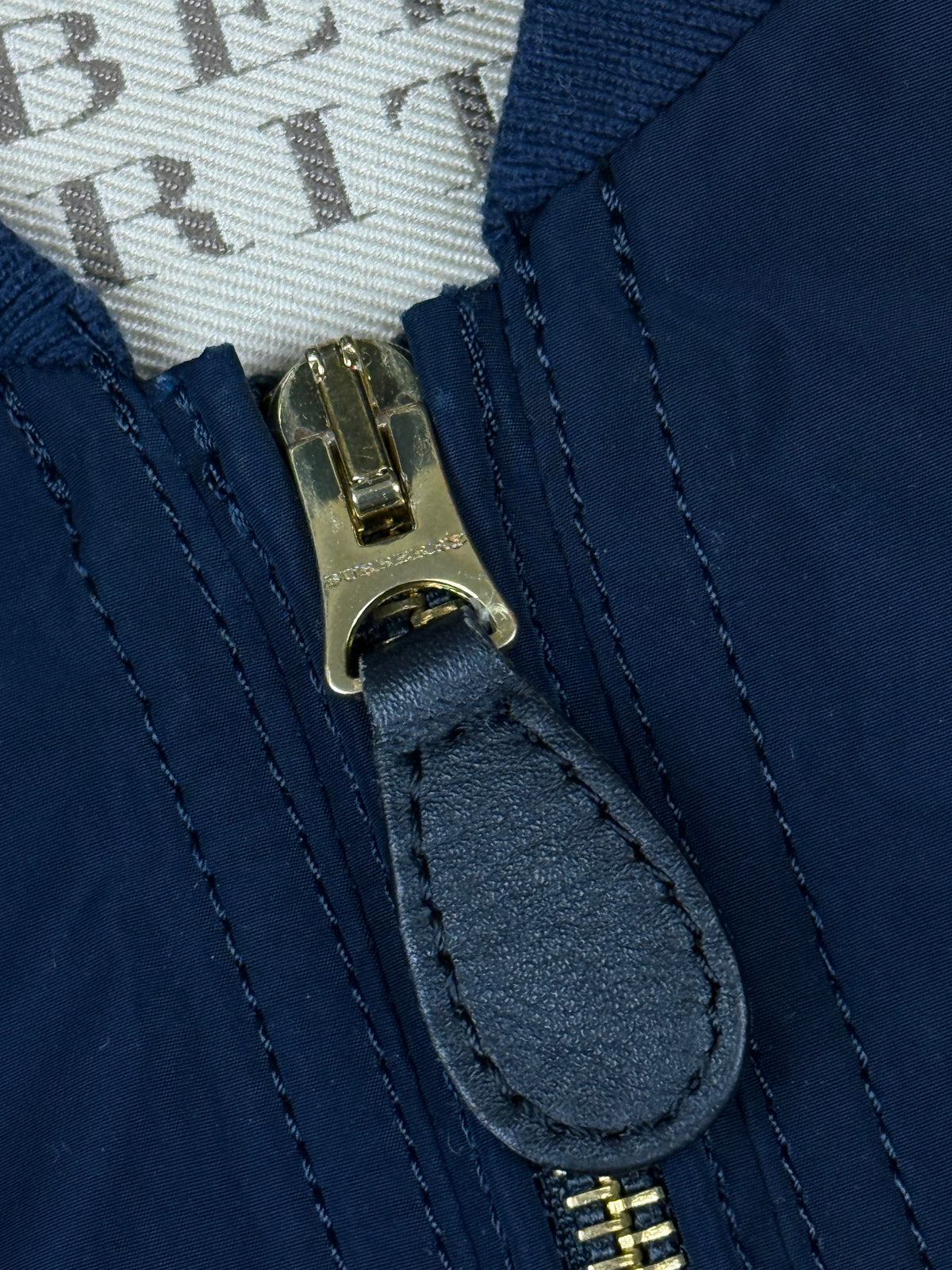 vintage Burberry harringtonjacket {S}