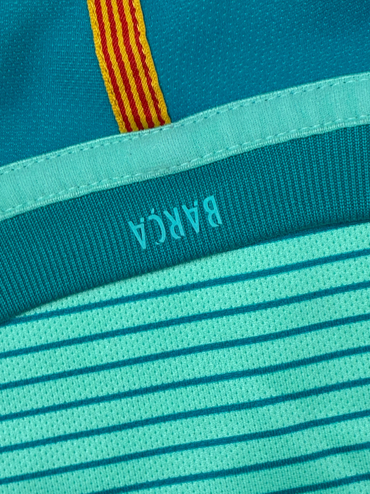 vintage Nike Fc Barcelona away jersey {S}
